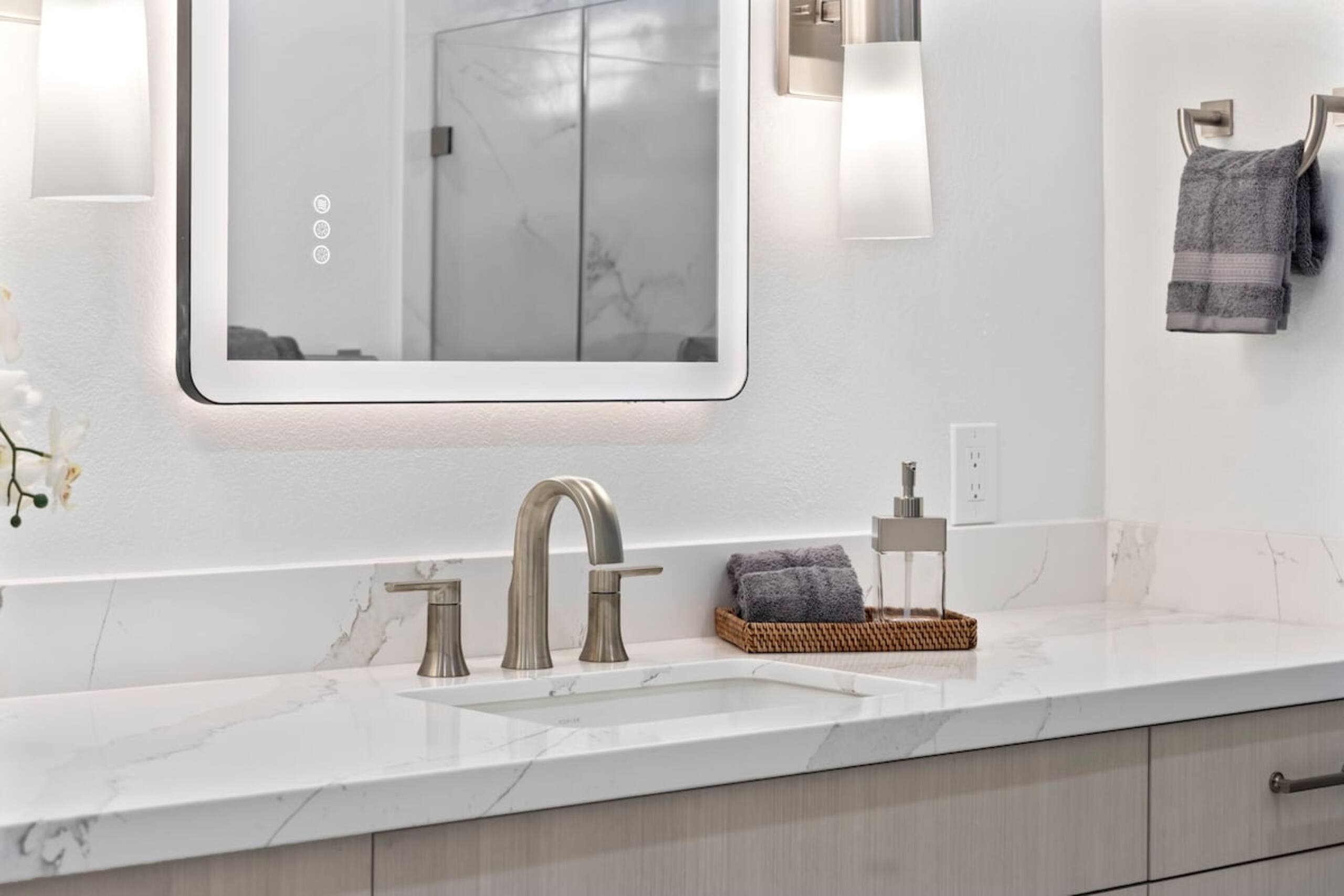 Newly Remodeled-Quiet Location - Photo 39