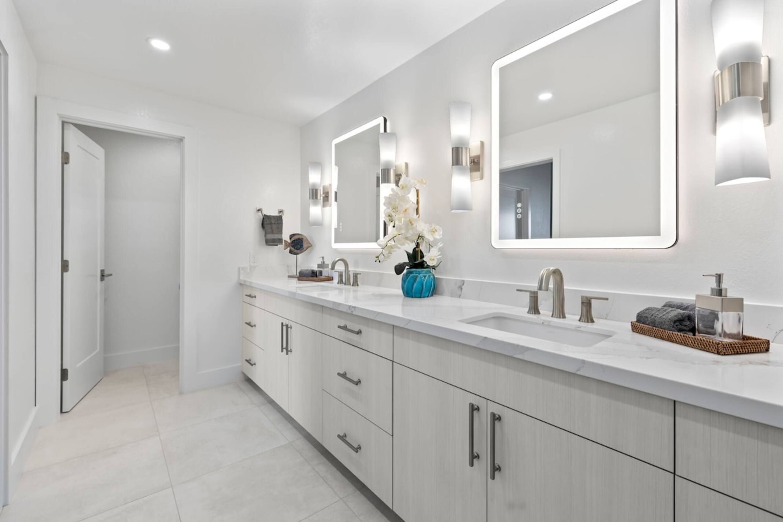 Newly Remodeled-Quiet Location - Photo 36