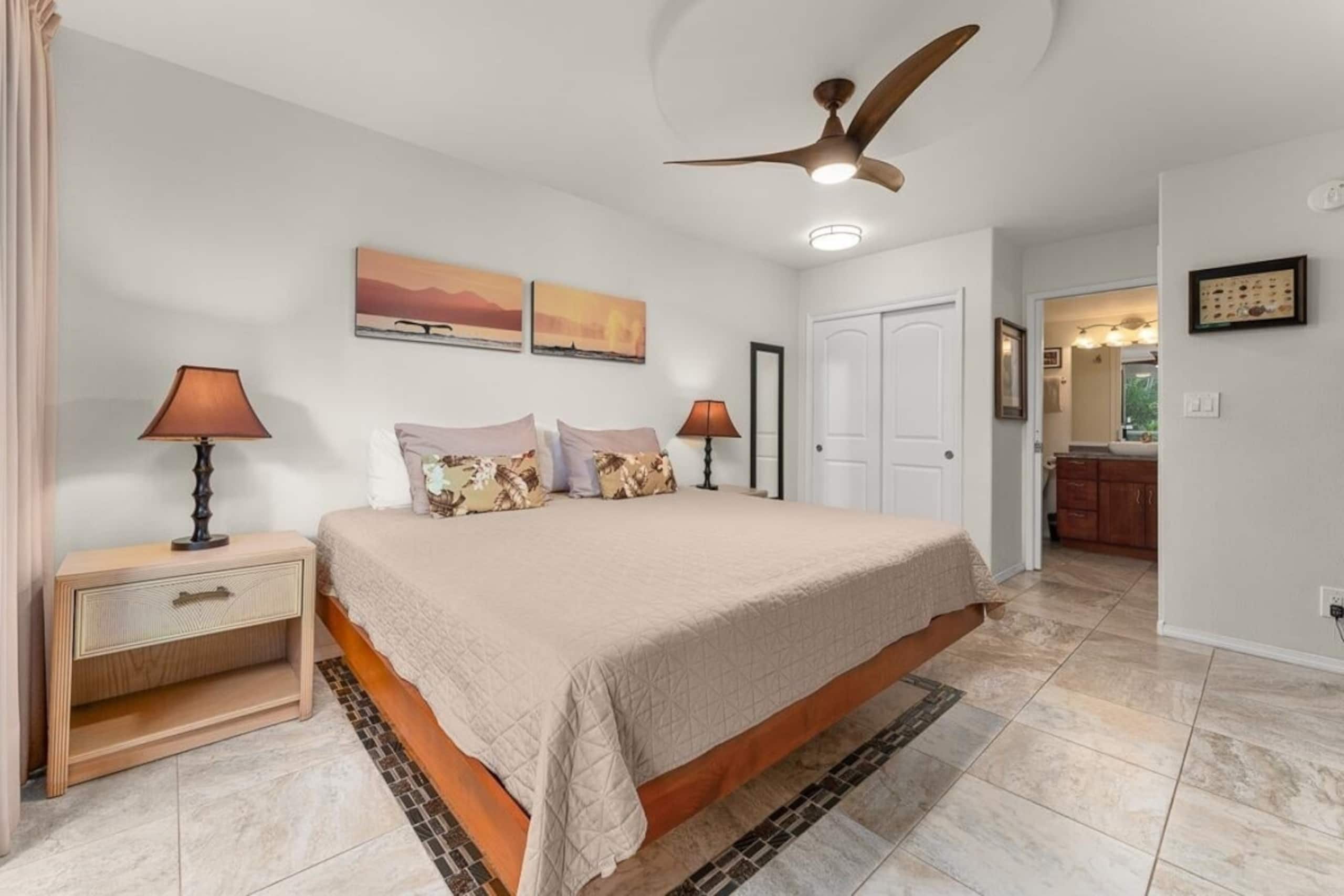 Luxury Condo at Kameole Beach - Photo 12