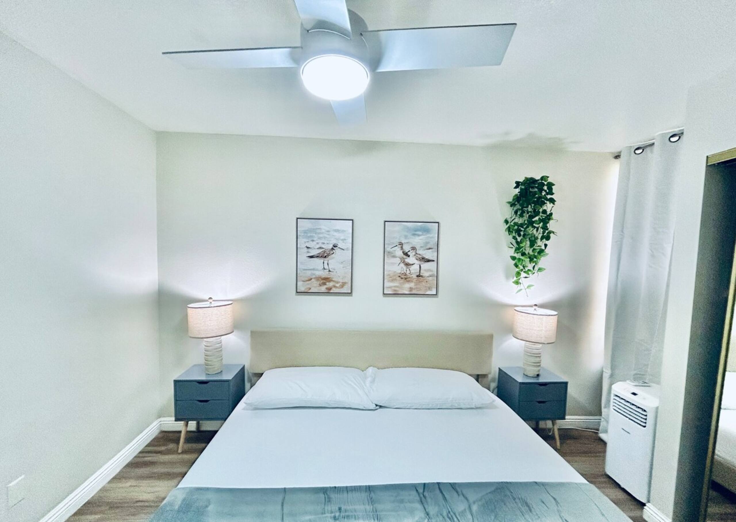 15 Steps to Beach 2 Bedroom w/XL Kitchen & Pool - Photo 29