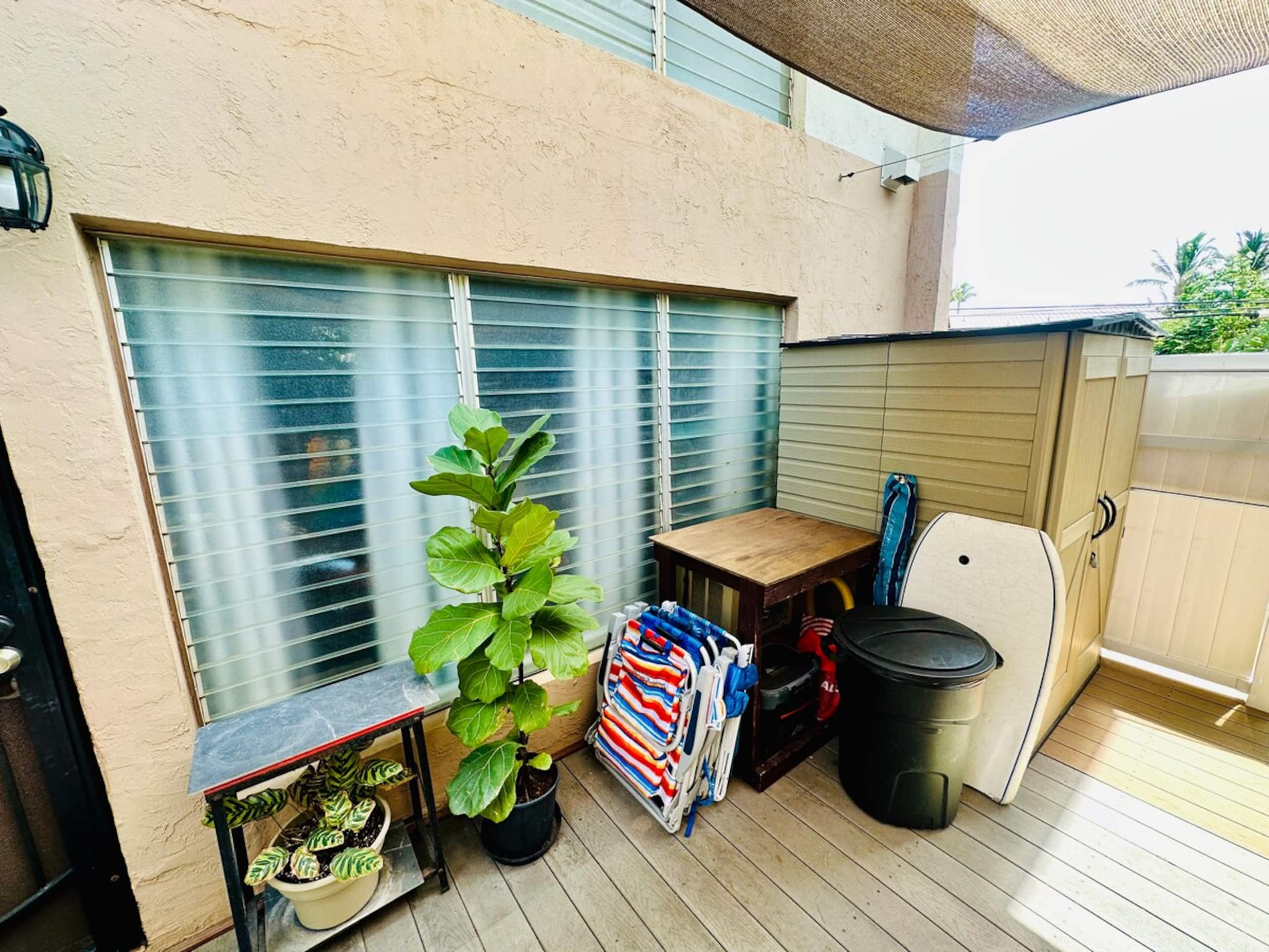 The Maui Beach Villa, Parking at Private Entry - Photo 18