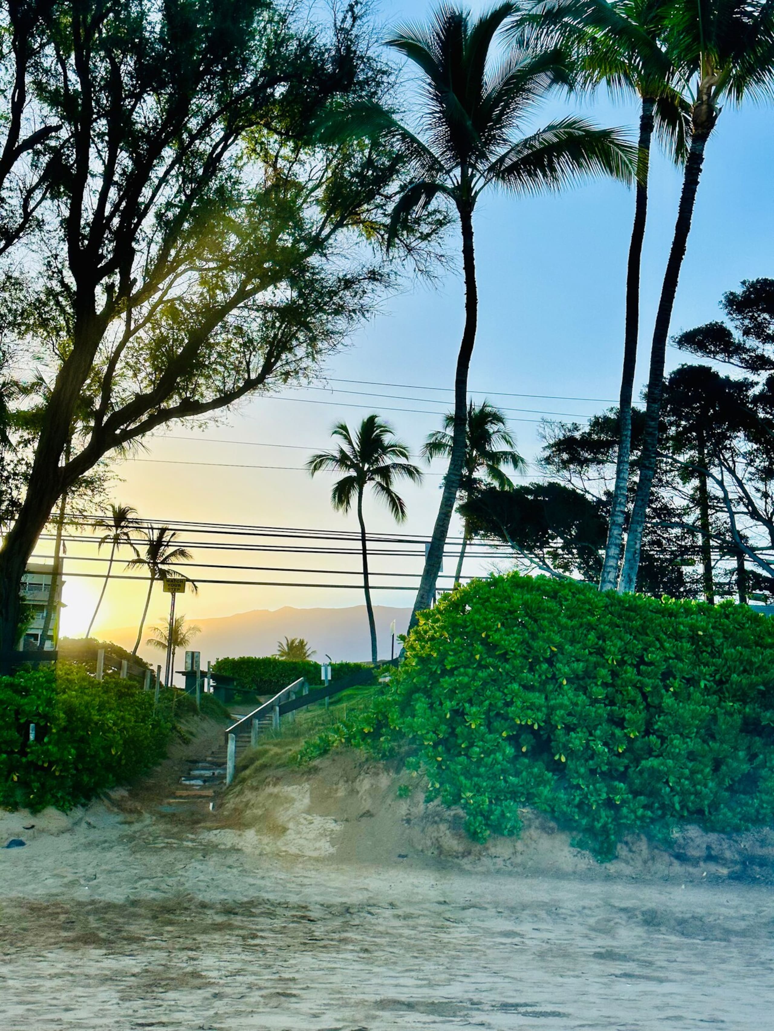 The Maui Beach Villa, Parking at Private Entry - Photo 47