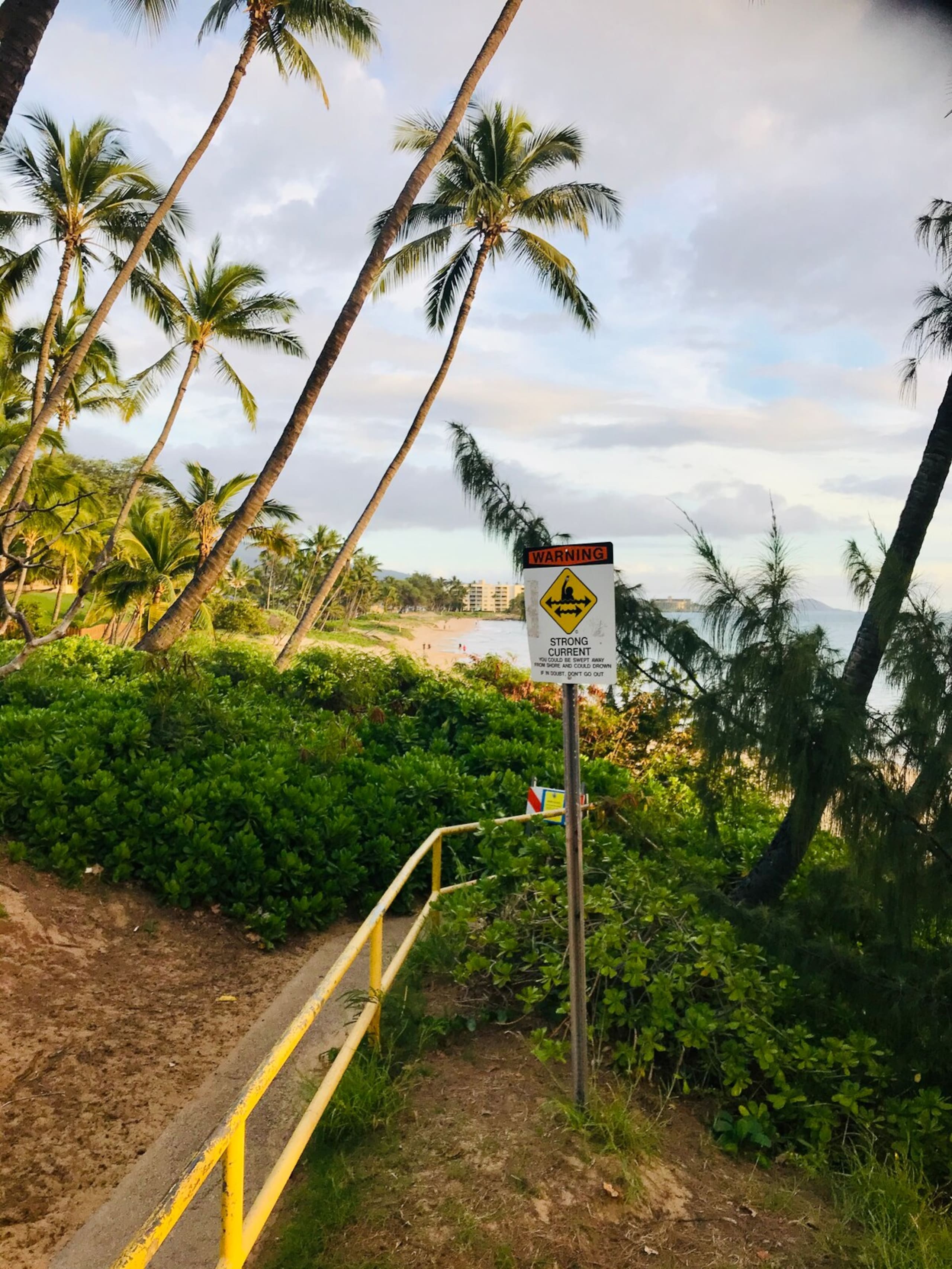 The Maui Beach Villa, Parking at Private Entry - Photo 23