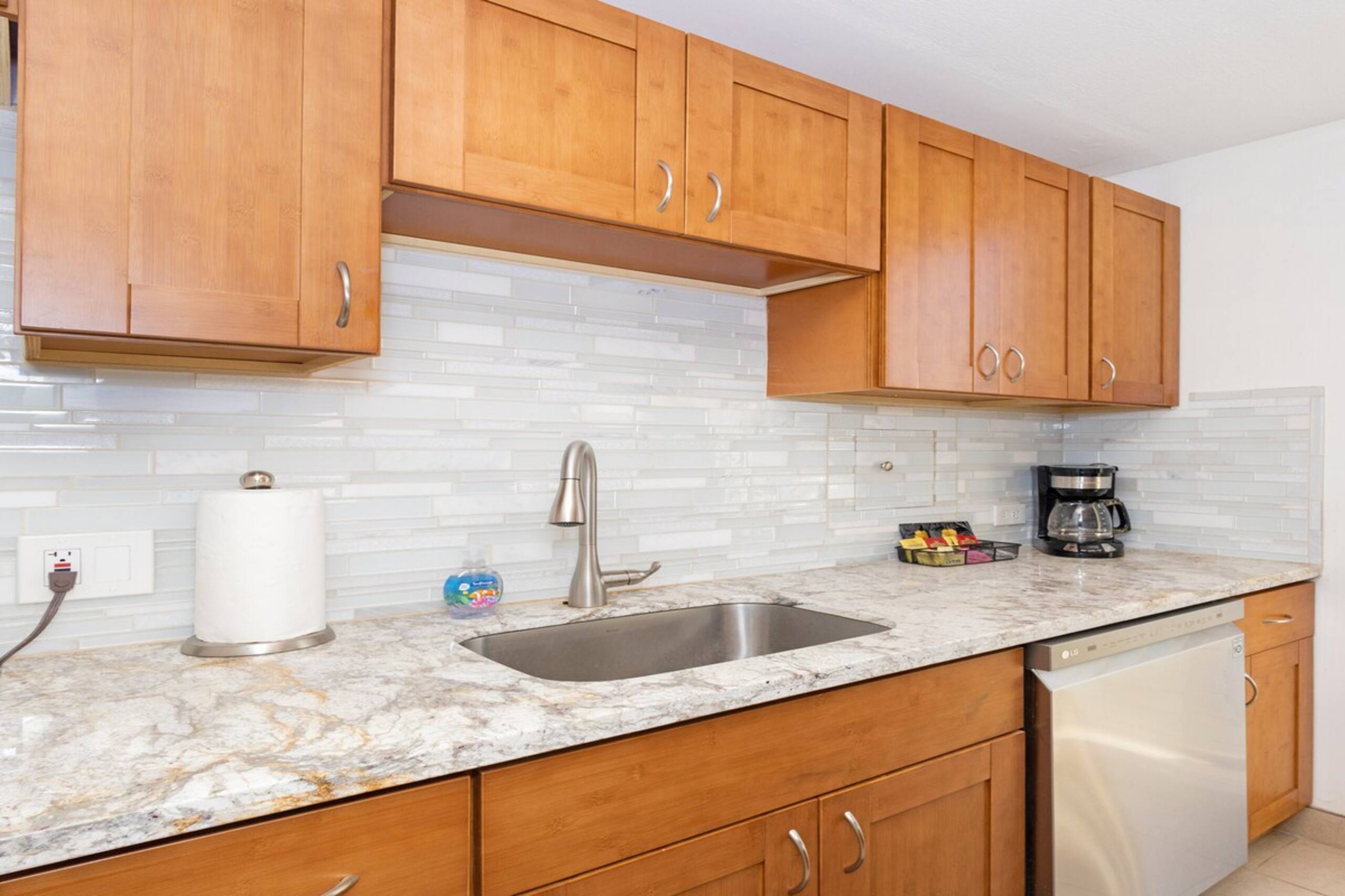 Kihei Condo just 2 blocks to Charley Young Beach - Photo 8