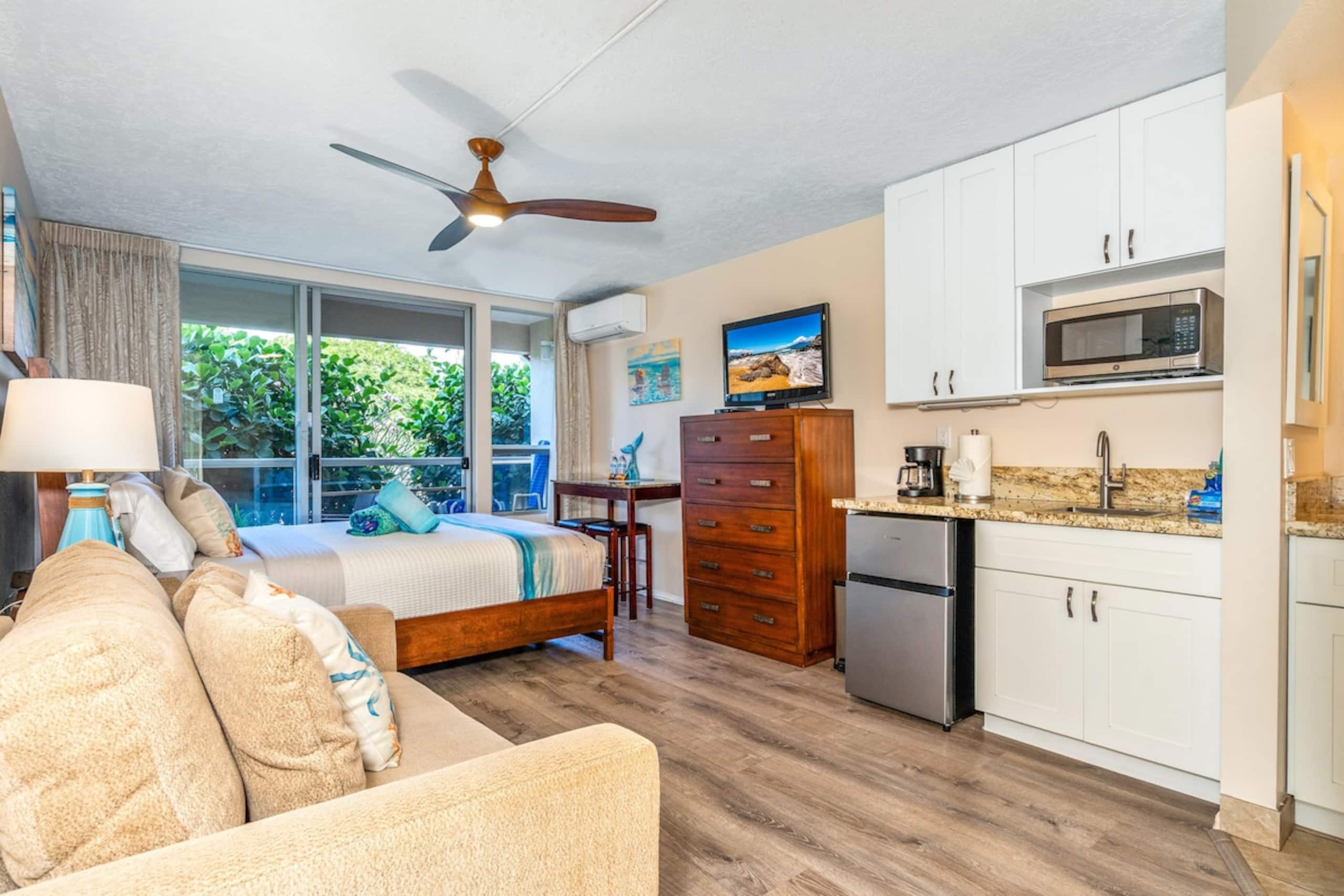 Maui Banyan - Studio Across from Kamaole Beach - Photo 26