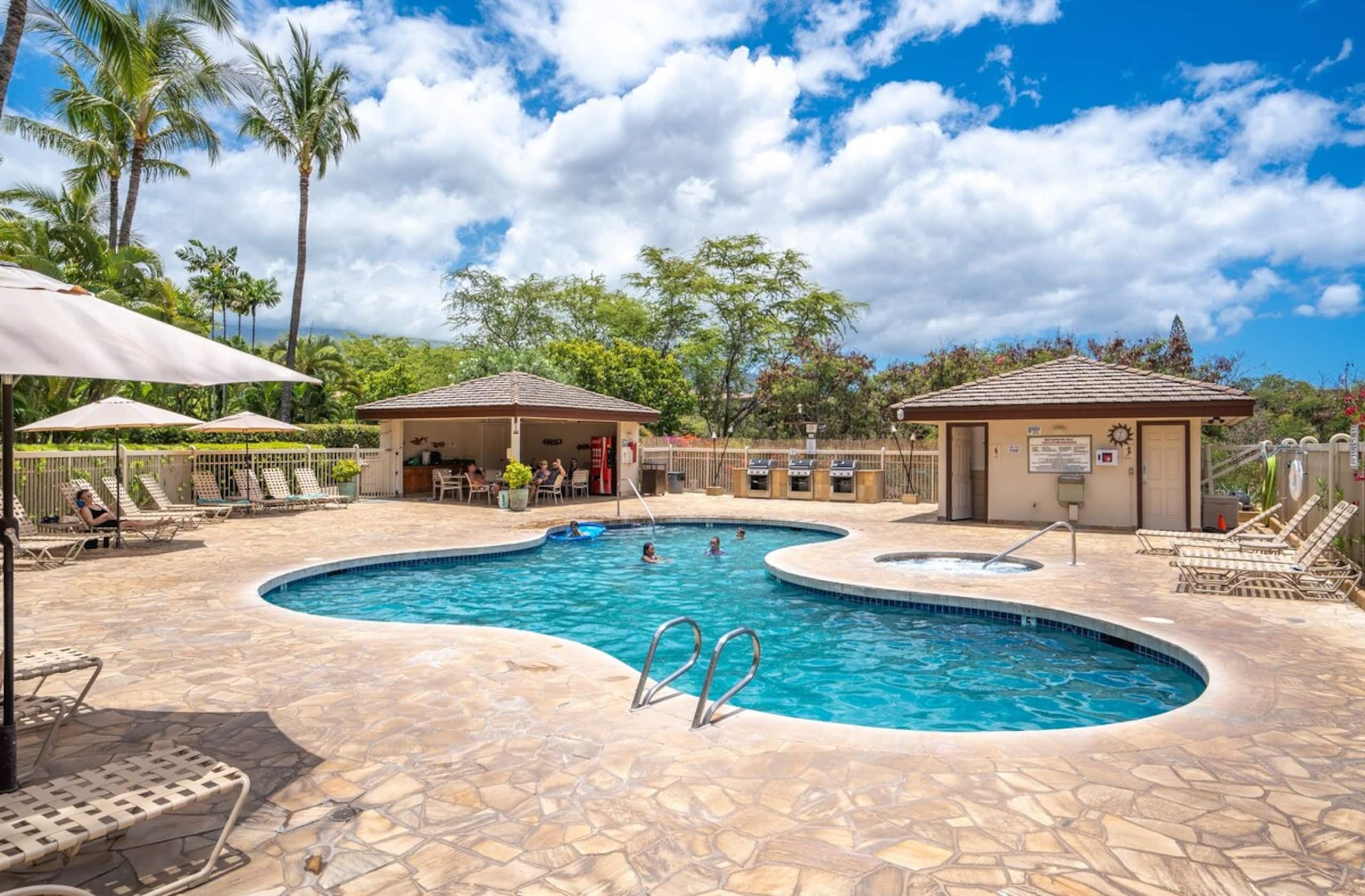 Maui Banyan - Studio Across from Kamaole Beach - Photo 21