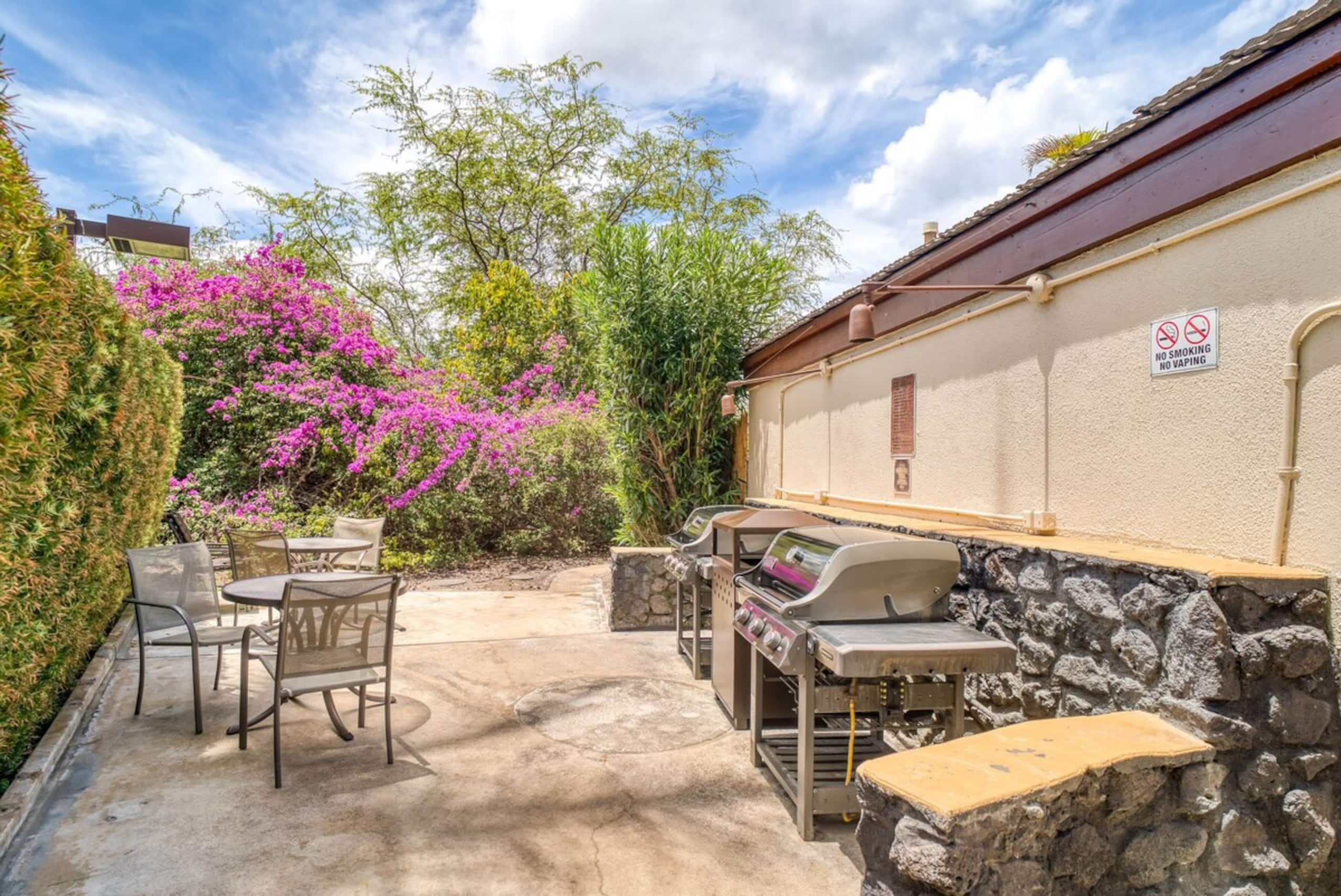 Maui Banyan - Studio Across from Kamaole Beach - Photo 10
