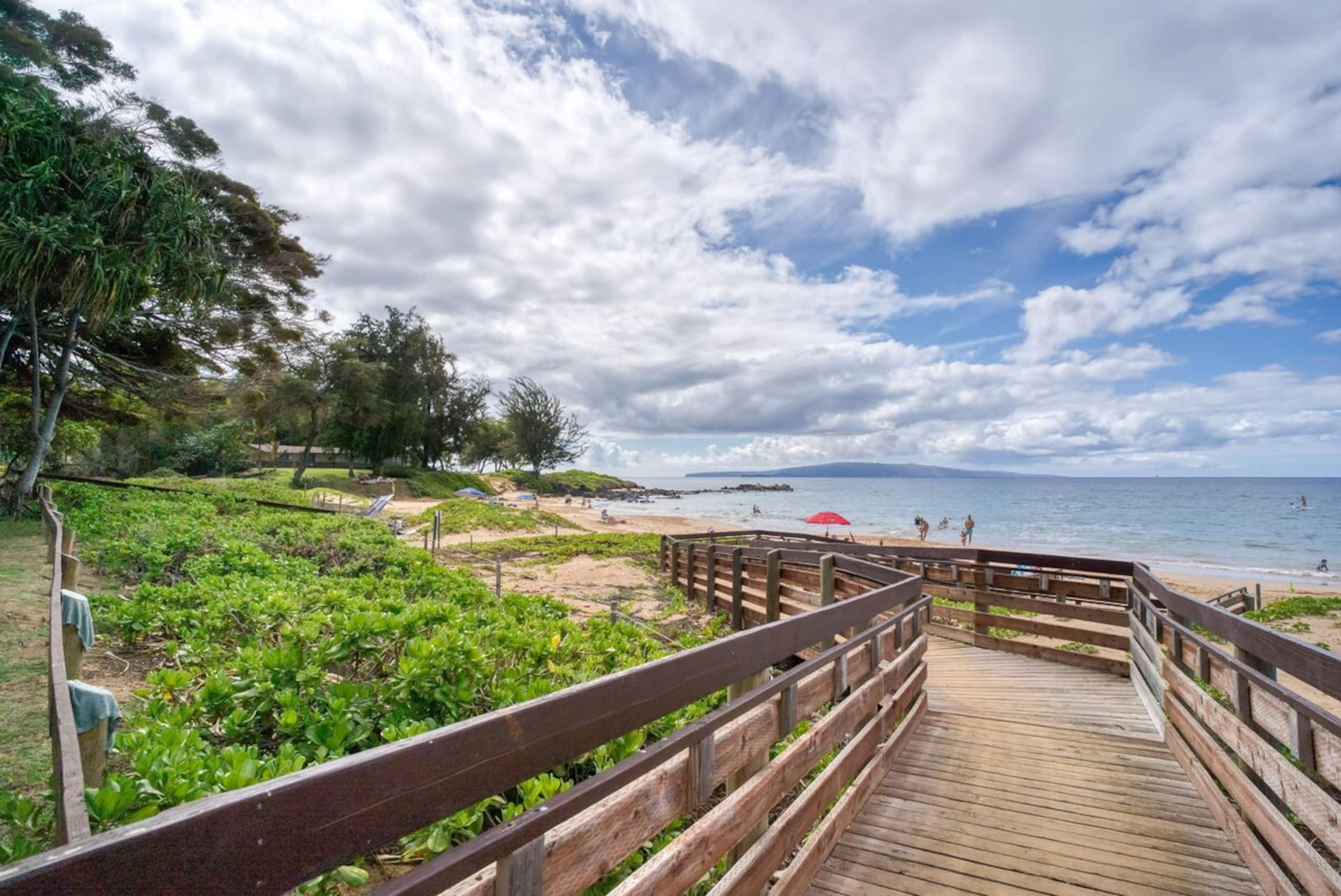 Maui Banyan - Studio Across from Kamaole Beach - Photo 17