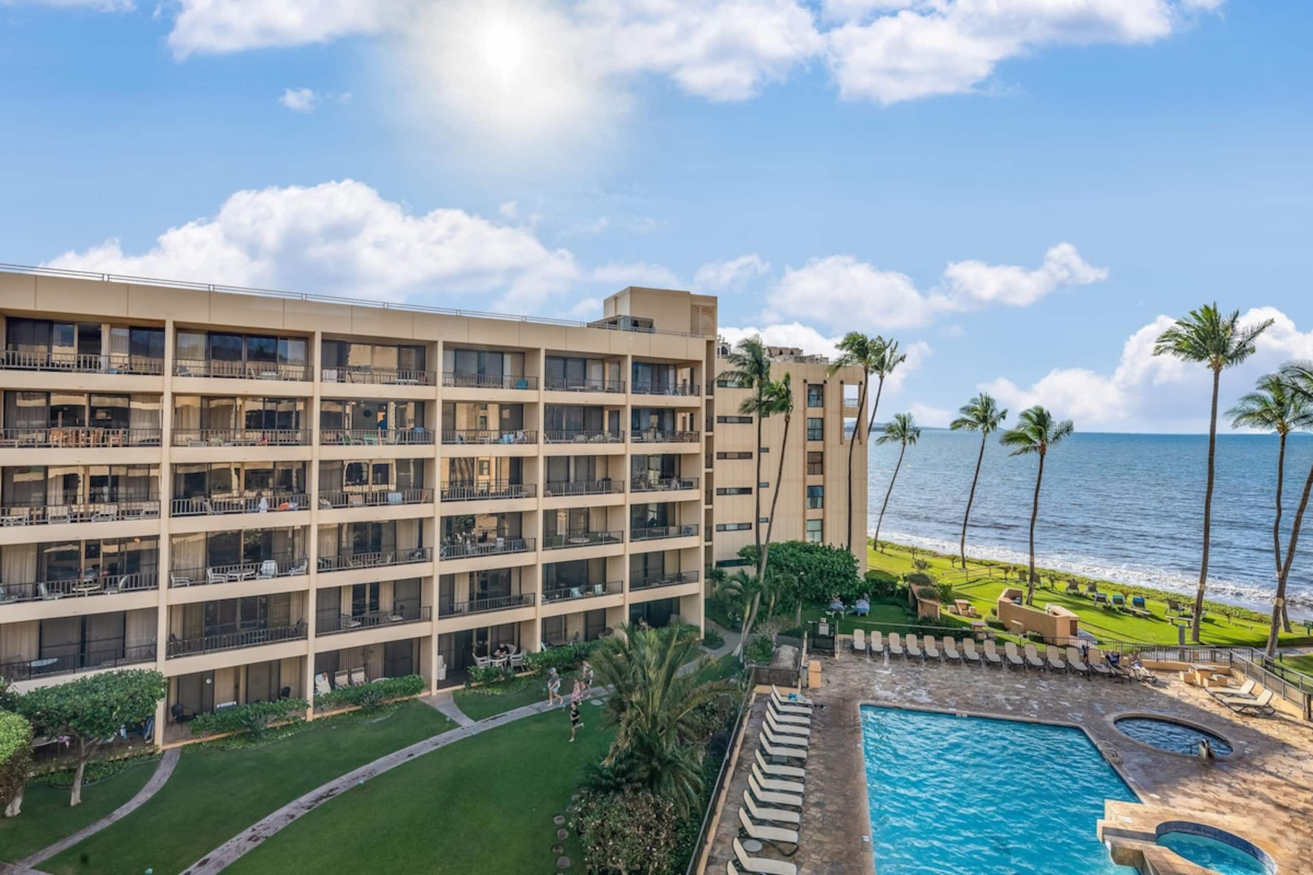 Luxury 1BR Beachfront Condo Sugar Beach unit 505 - Photo 4