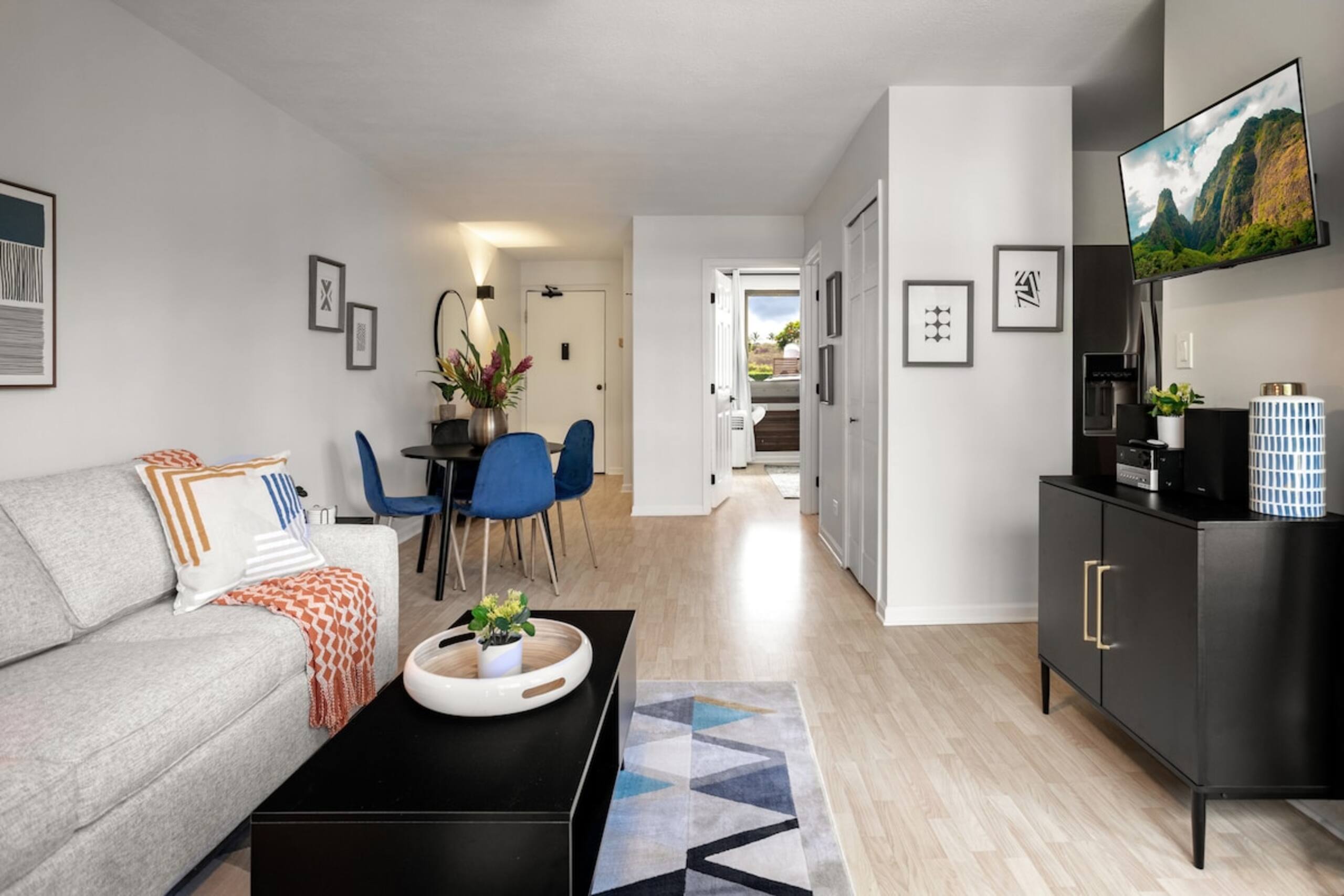 3-min Walk to Beach, Modern & Fun Condo - Photo 2