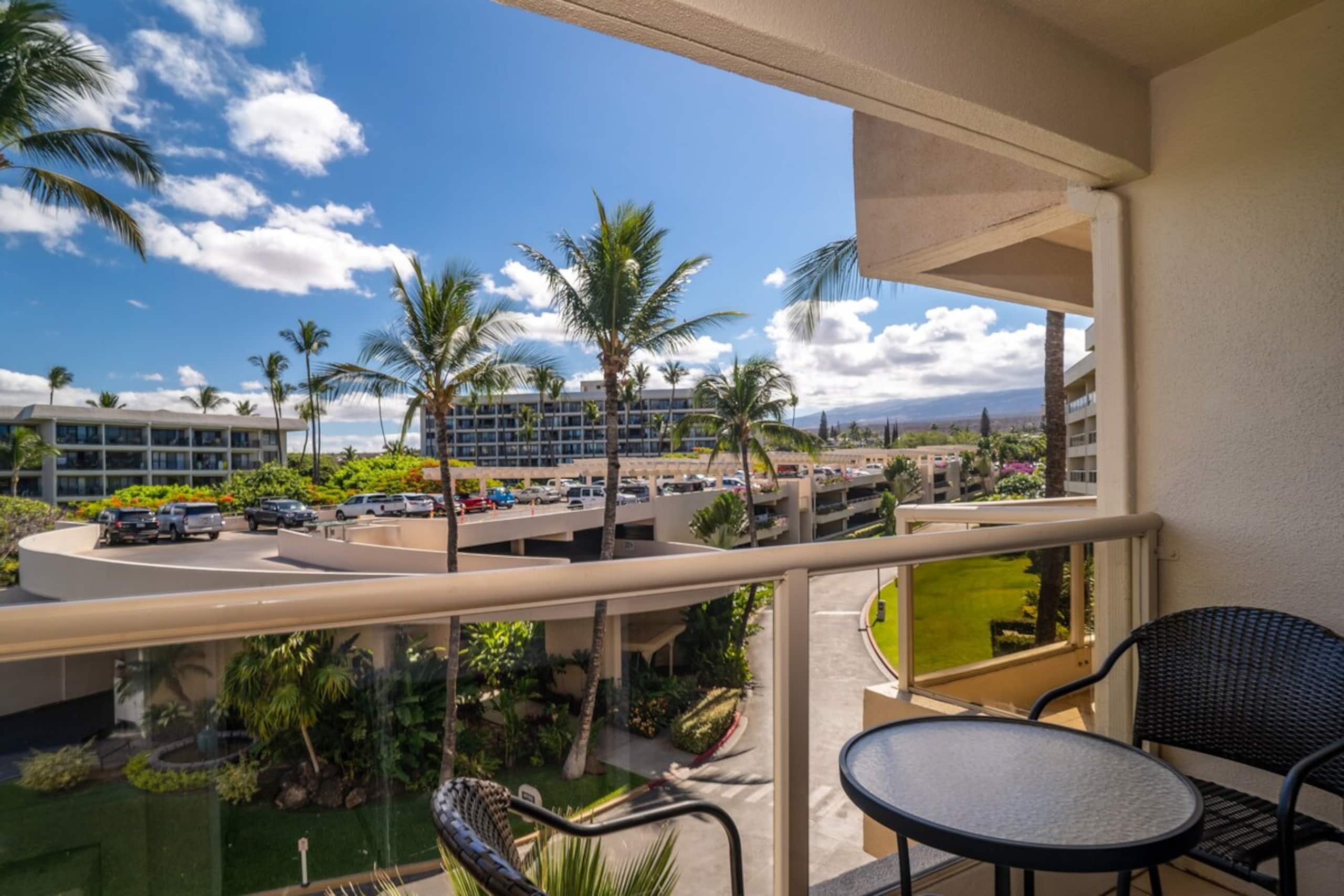 Maui Banyan, Across Kamaole Beach, Prime Location - Photo 8
