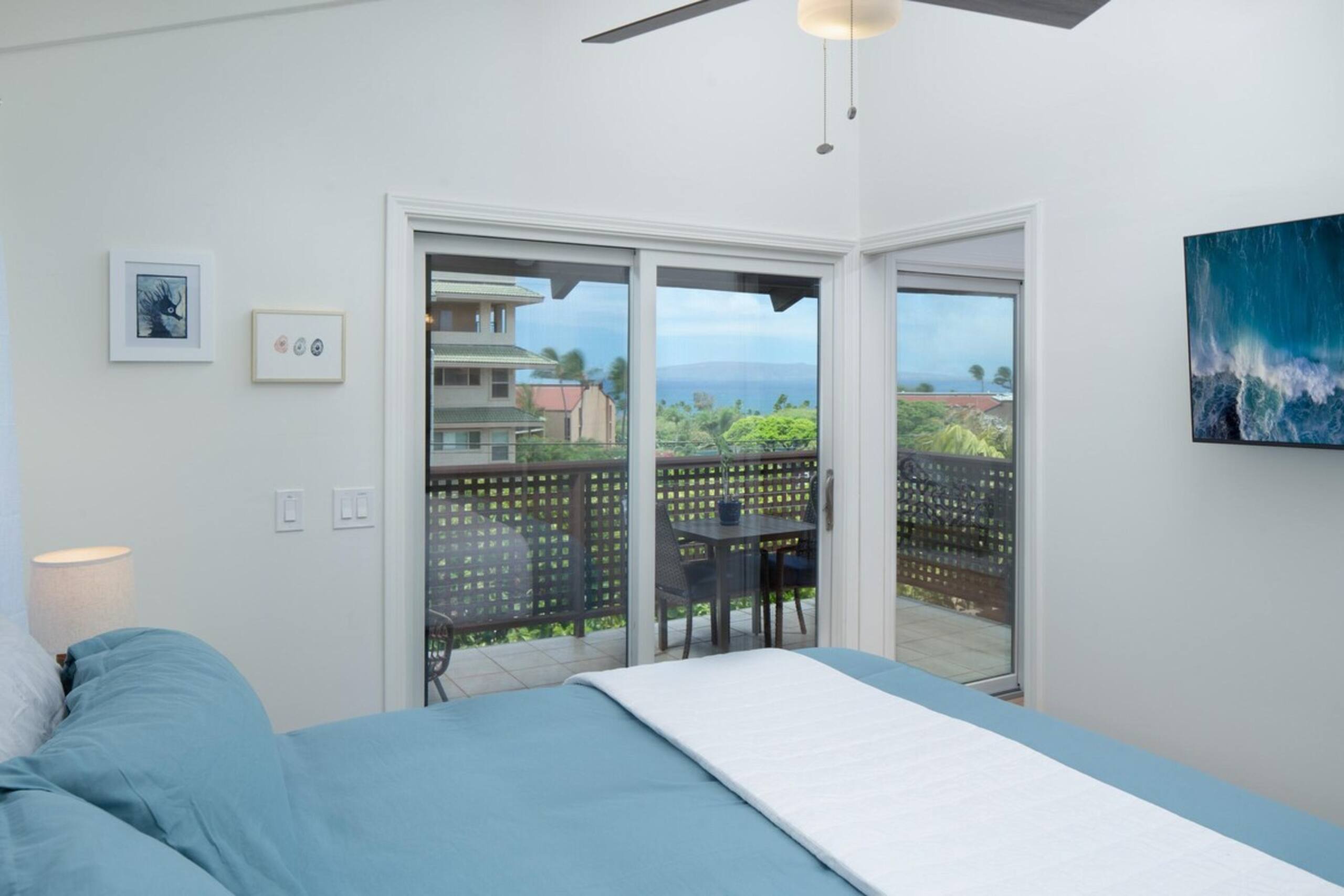 Beautiful 3 Bedroom Condo with Ocean View & Pool - Photo 9