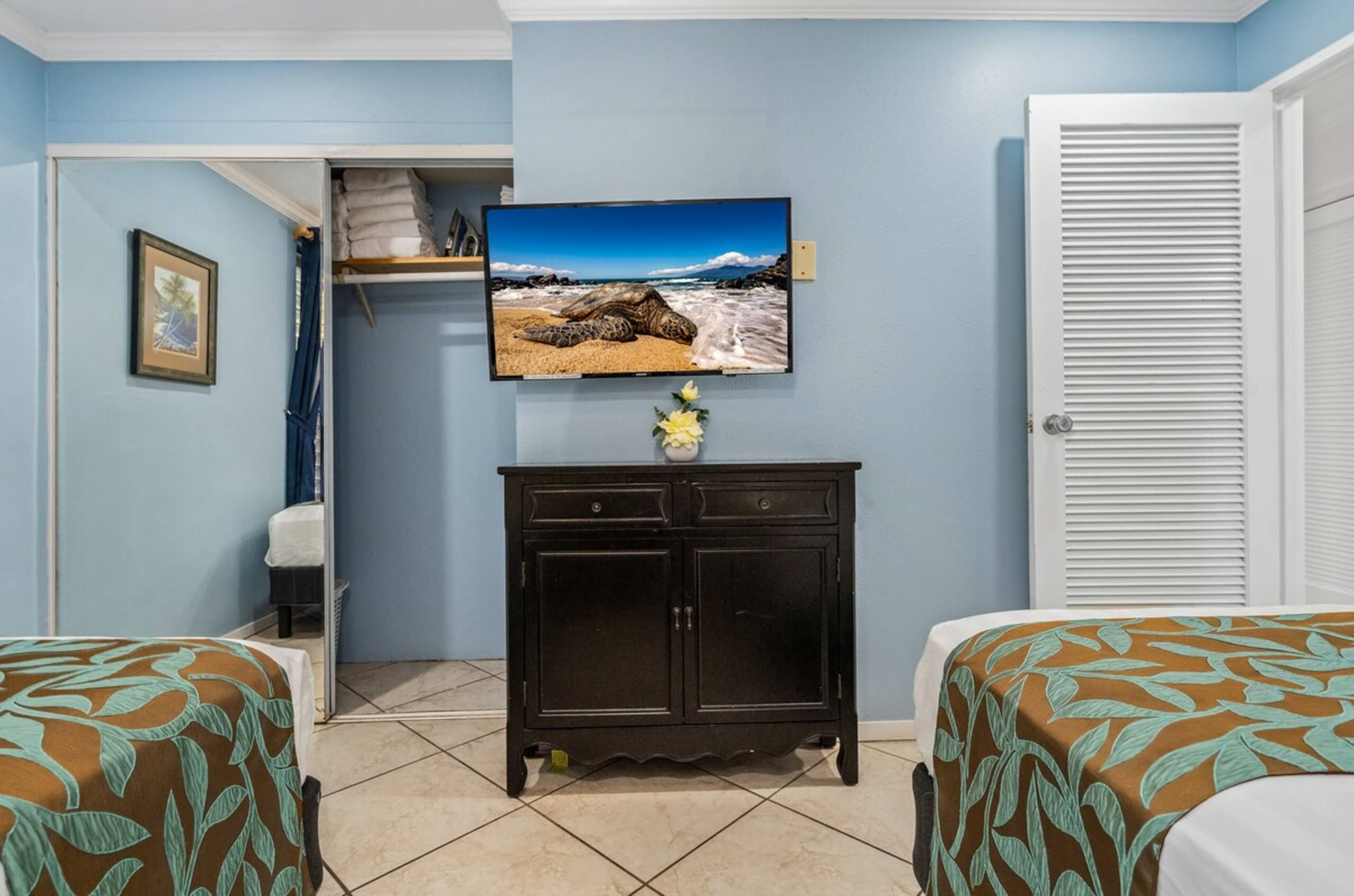 Lovely 2-bedrooms/2baths Ocean Front Condo - Photo 25