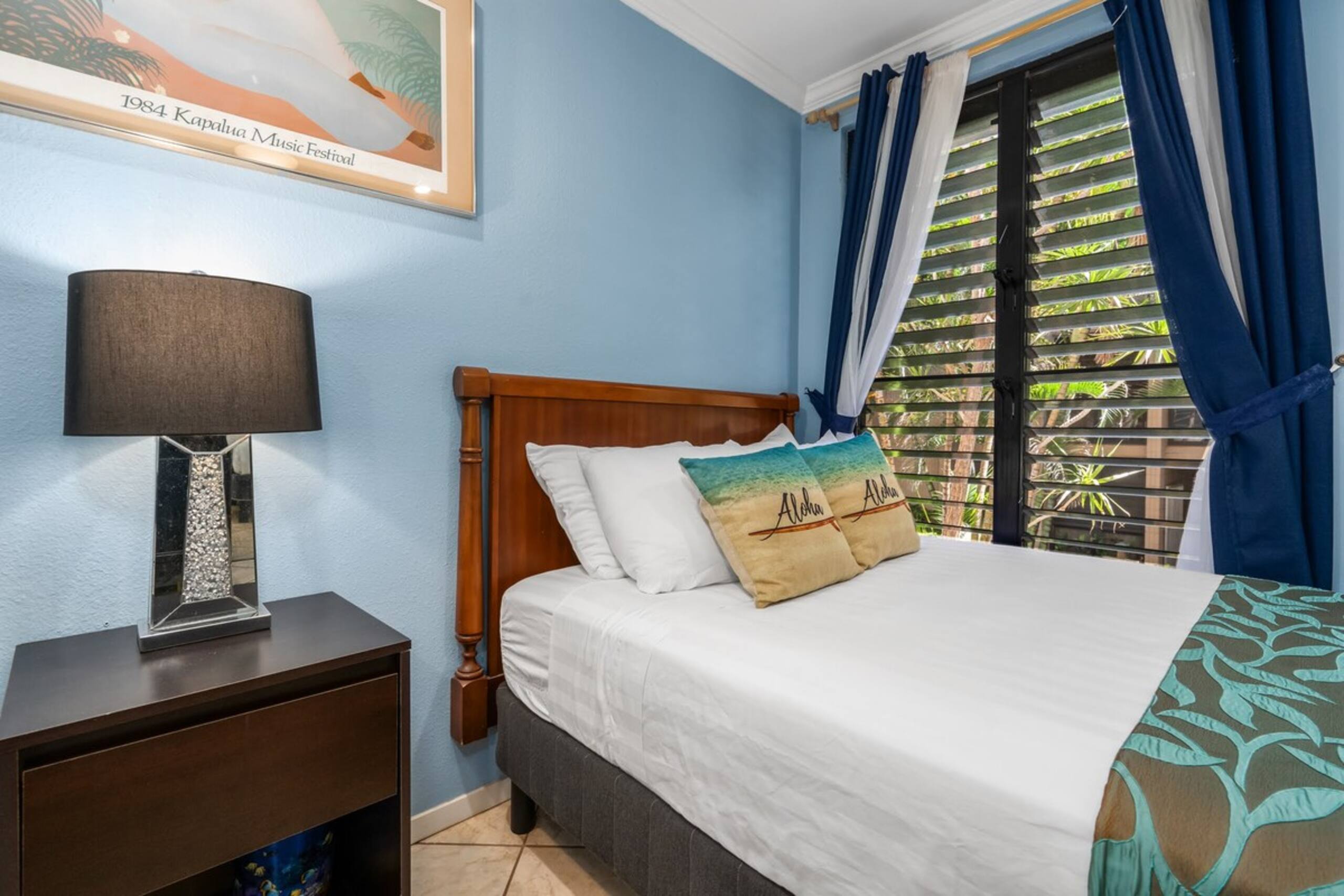 Lovely 2-bedrooms/2baths Ocean Front Condo - Photo 22