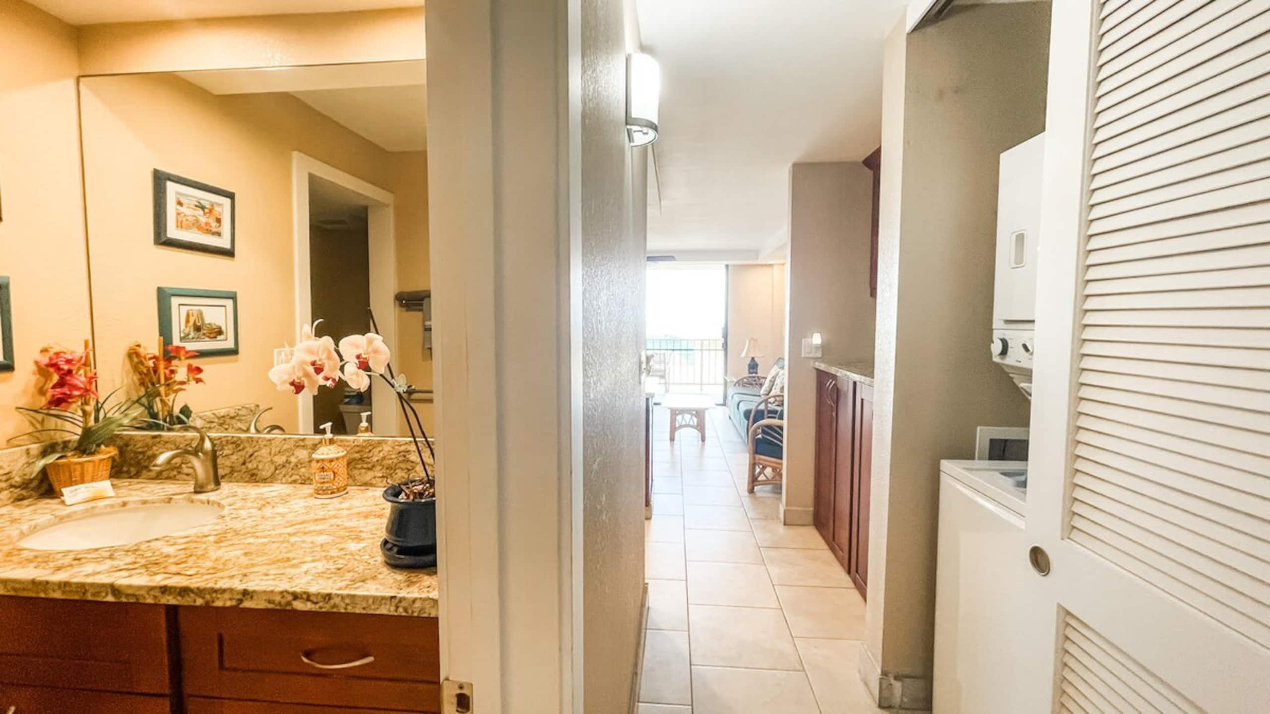 Two Bd Ocean view, AC, wifi, pool, hot tub D204 - Photo 18