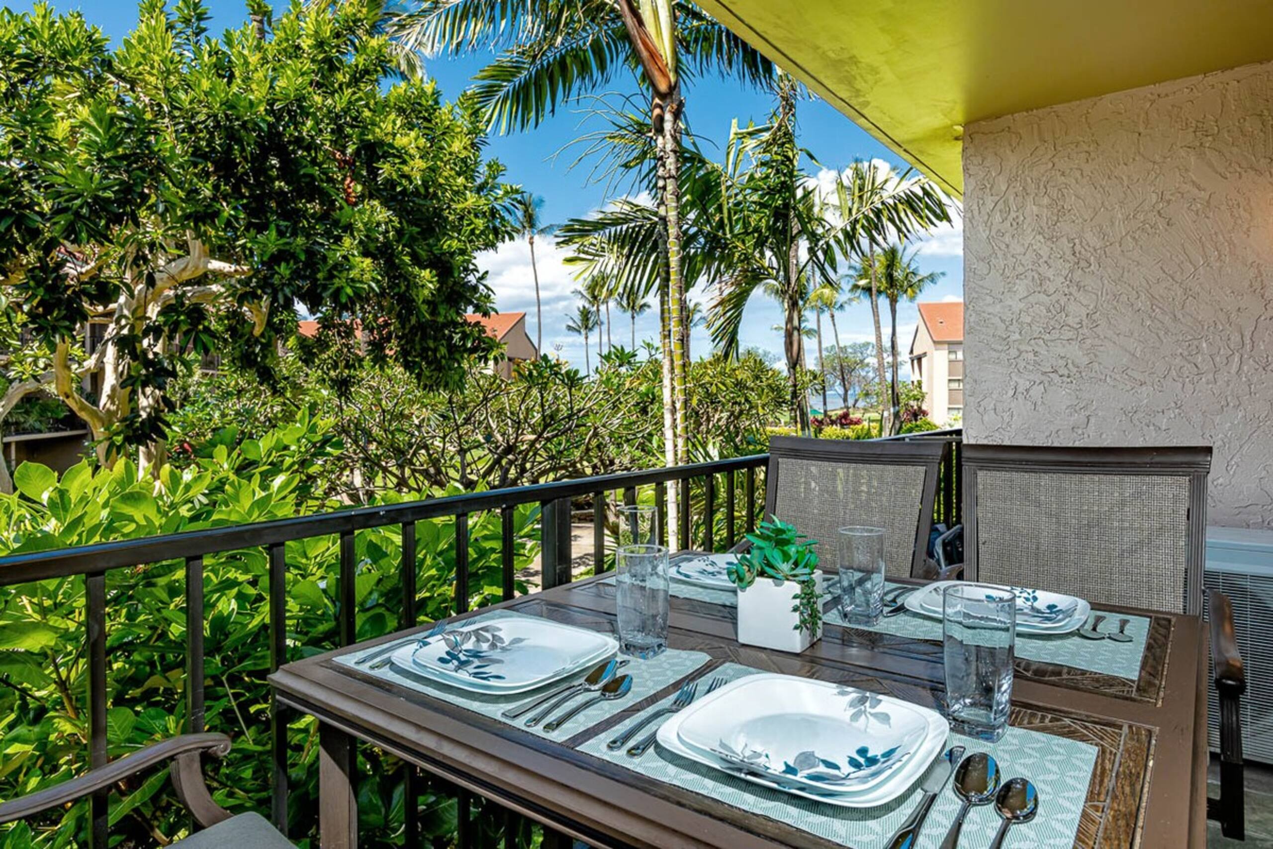Oceanfront Maui condo w/ double lanai - Photo 5