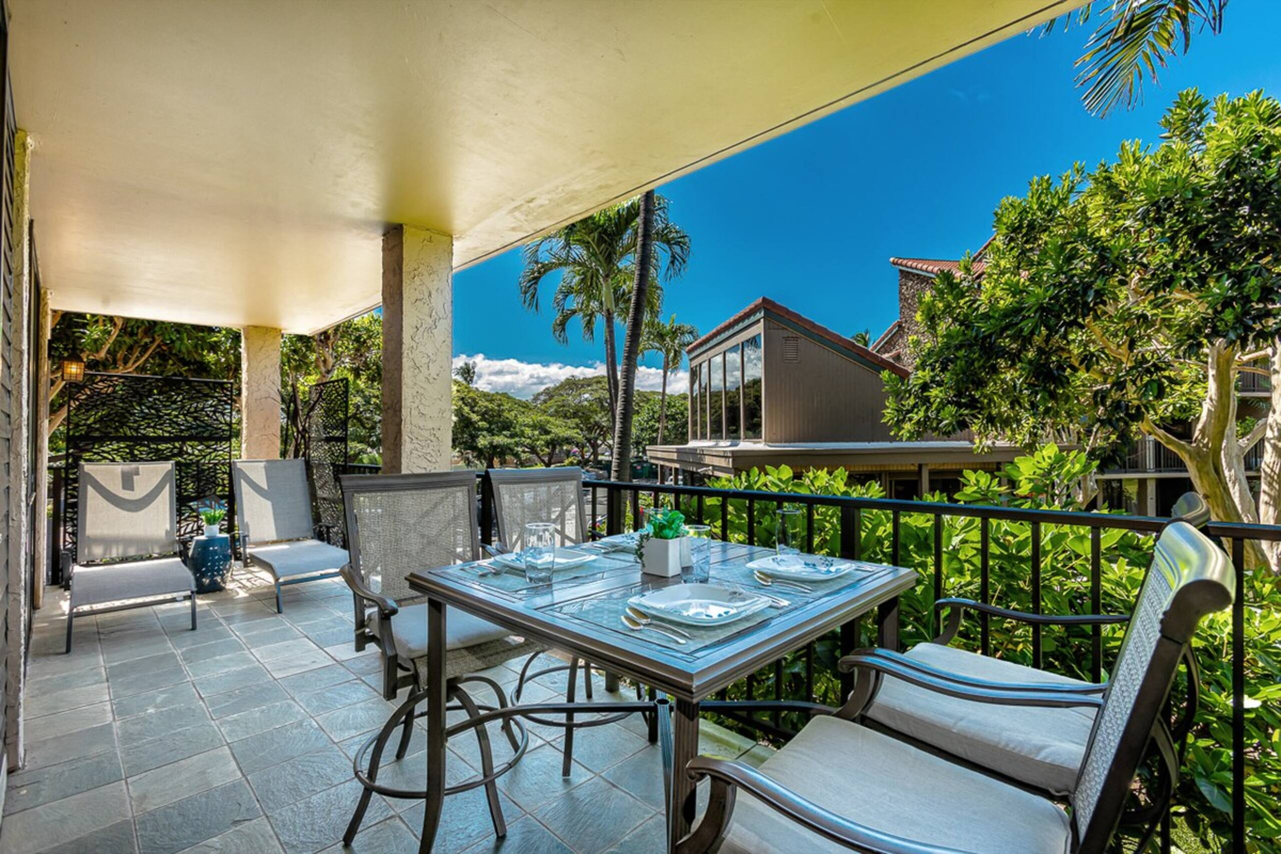 Oceanfront Maui condo w/ double lanai - Photo 9