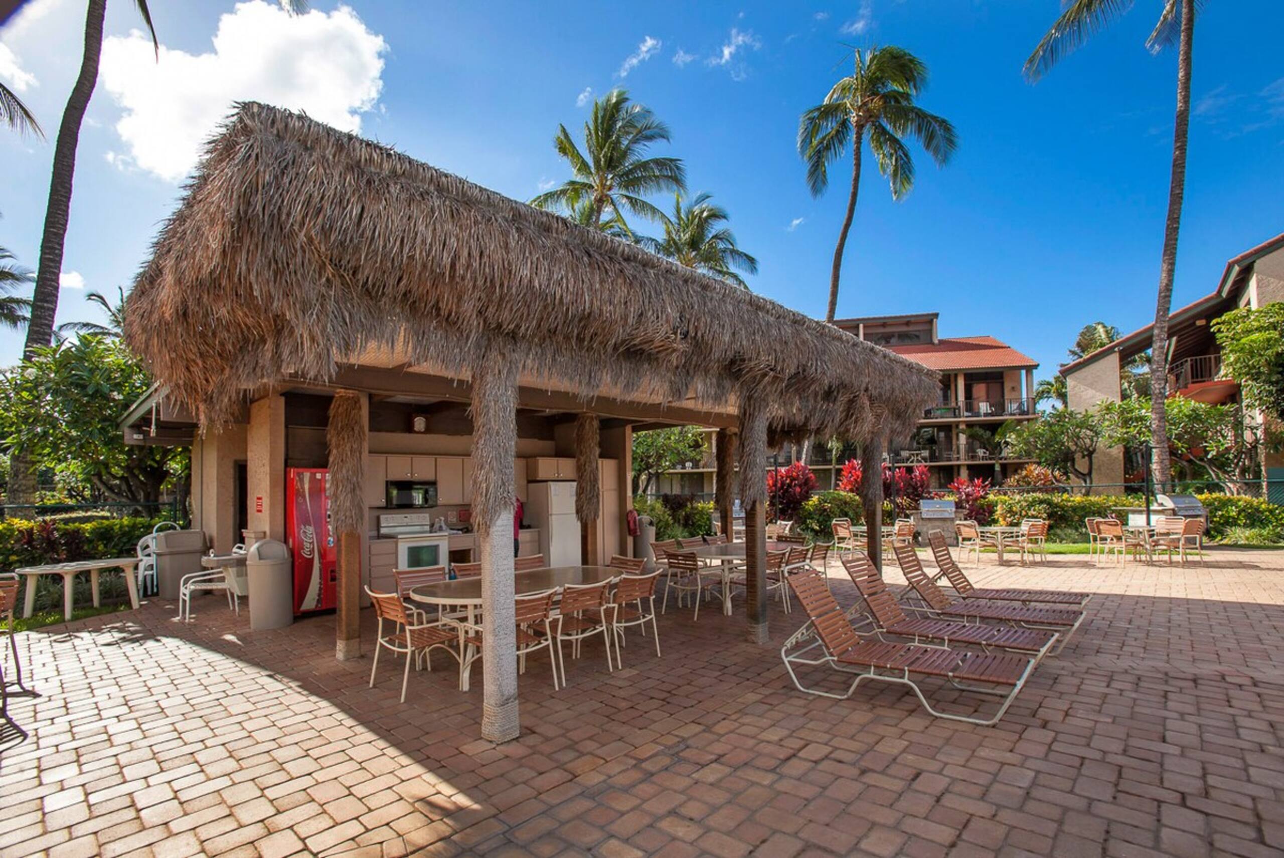 Oceanfront Maui condo w/ double lanai - Photo 37