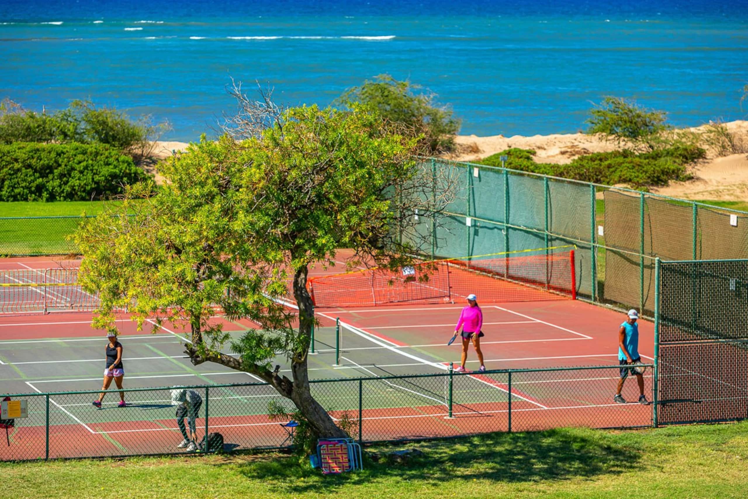 Oceanfront Maui condo w/ double lanai - Photo 43