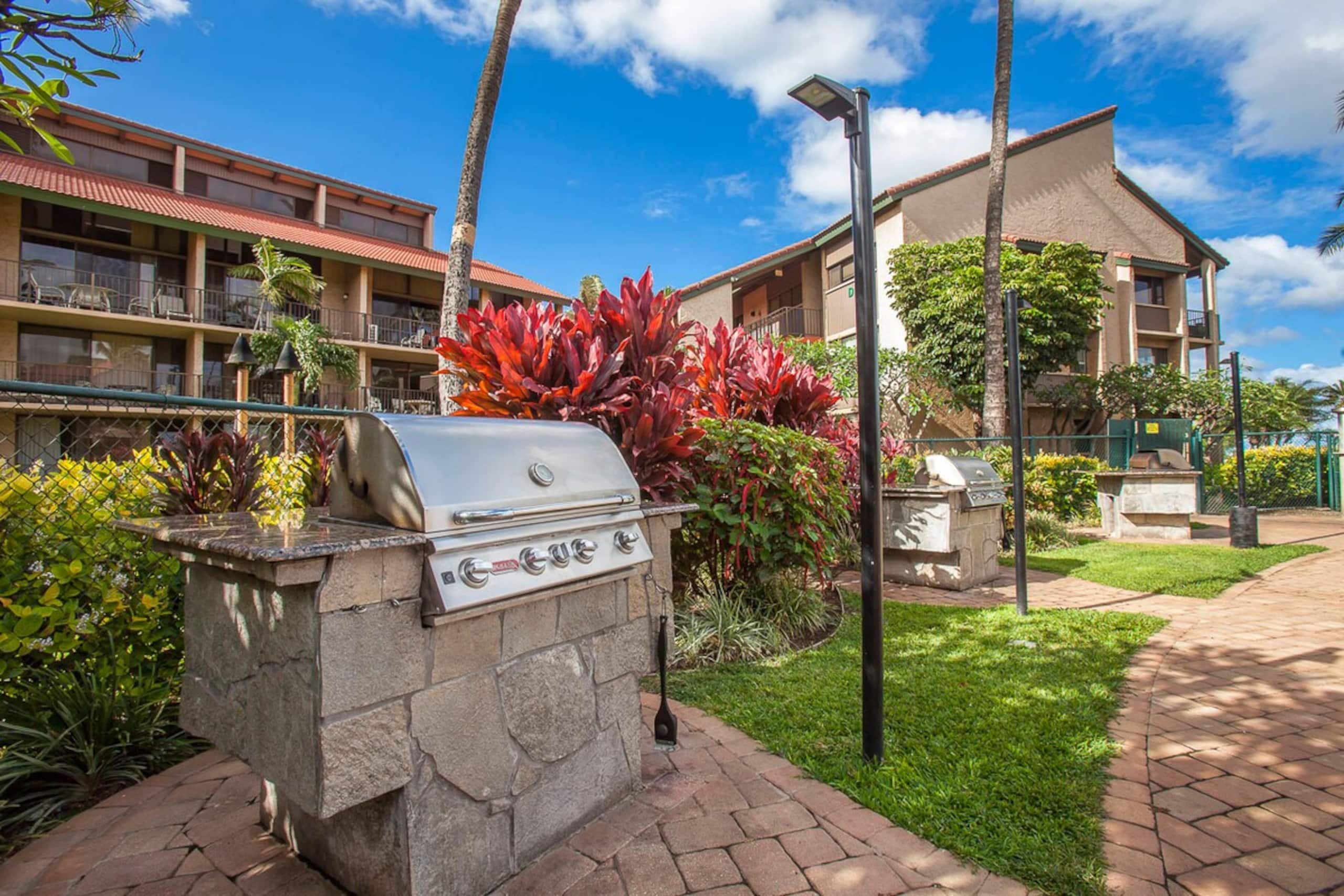 Oceanfront Maui condo w/ double lanai - Photo 42
