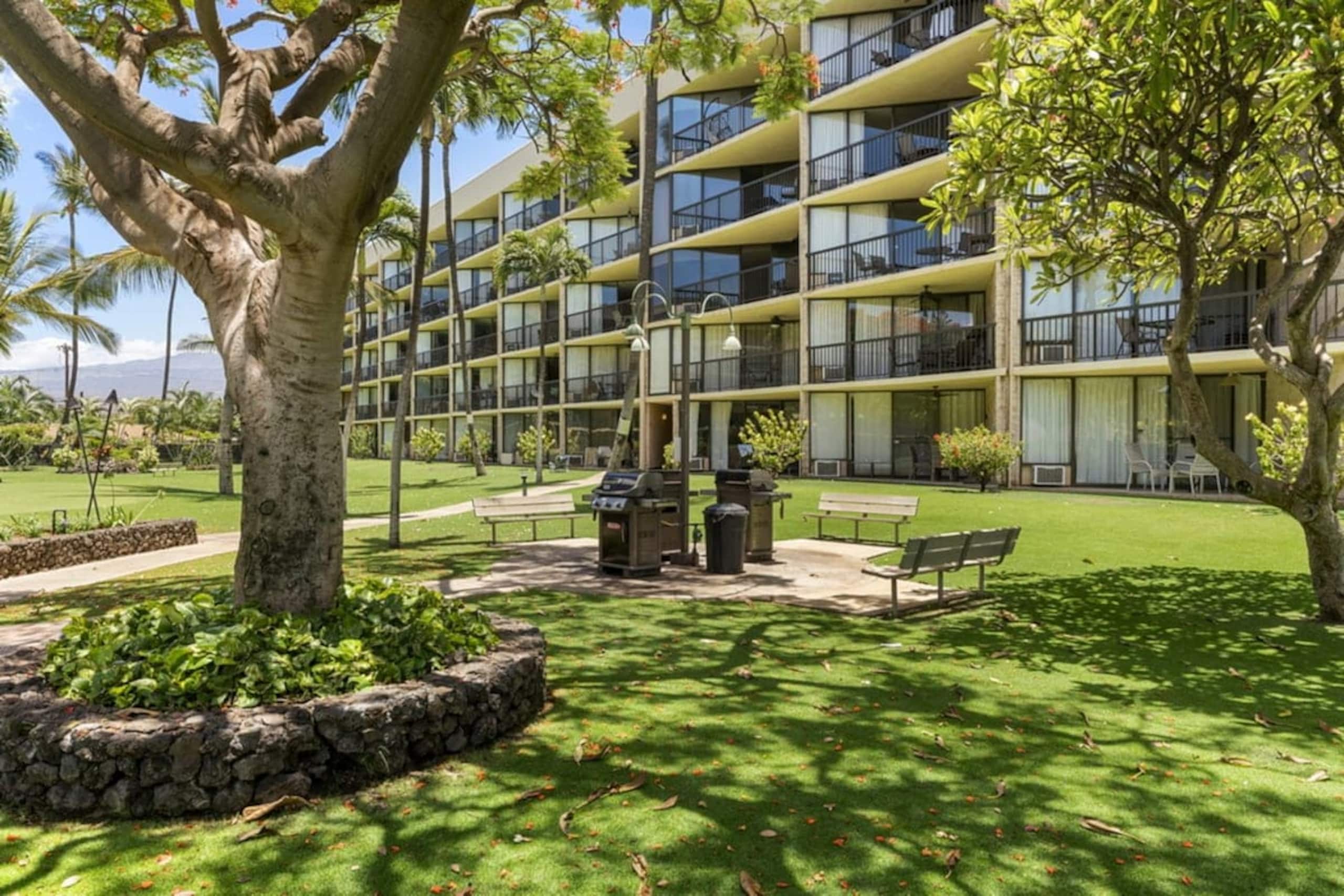 Ocean View Kihei Condo | Walk to Beach & Dining - Photo 28