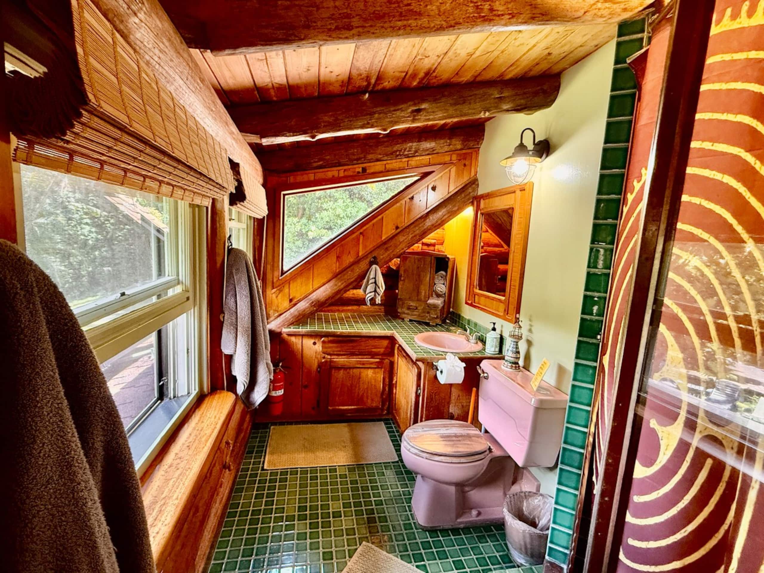 Charming Log House! Sacred Garden Farm Stay - Photo 47