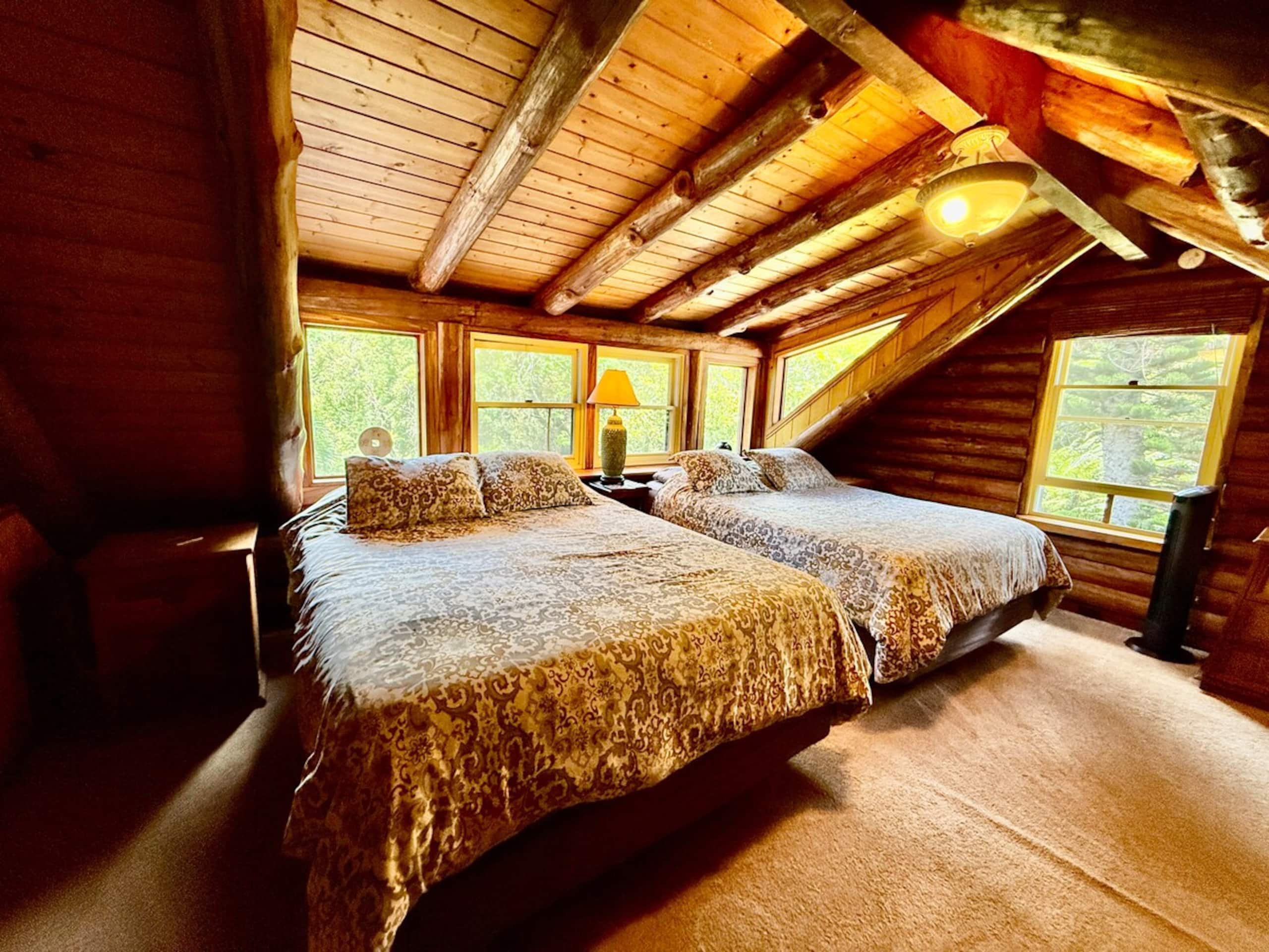 Charming Log House! Sacred Garden Farm Stay - Photo 36