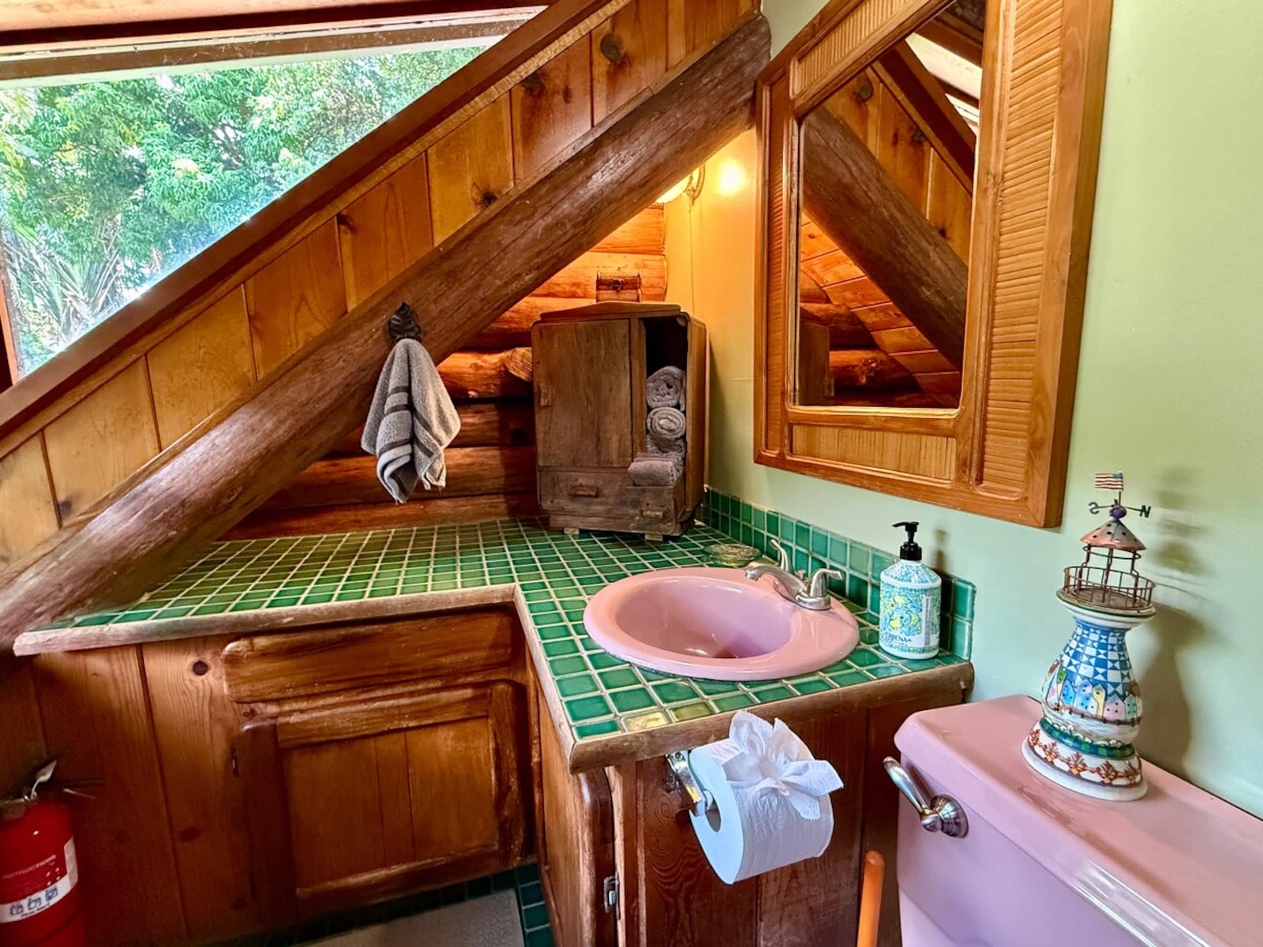 Charming Log House! Sacred Garden Farm Stay - Photo 46
