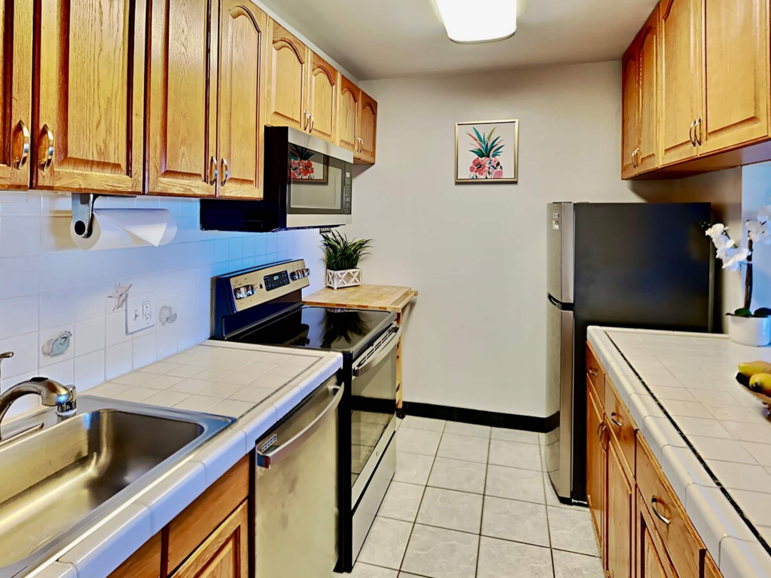 Full Oceanview and Prime Location 2 Bed / 2 Bath - Photo 4