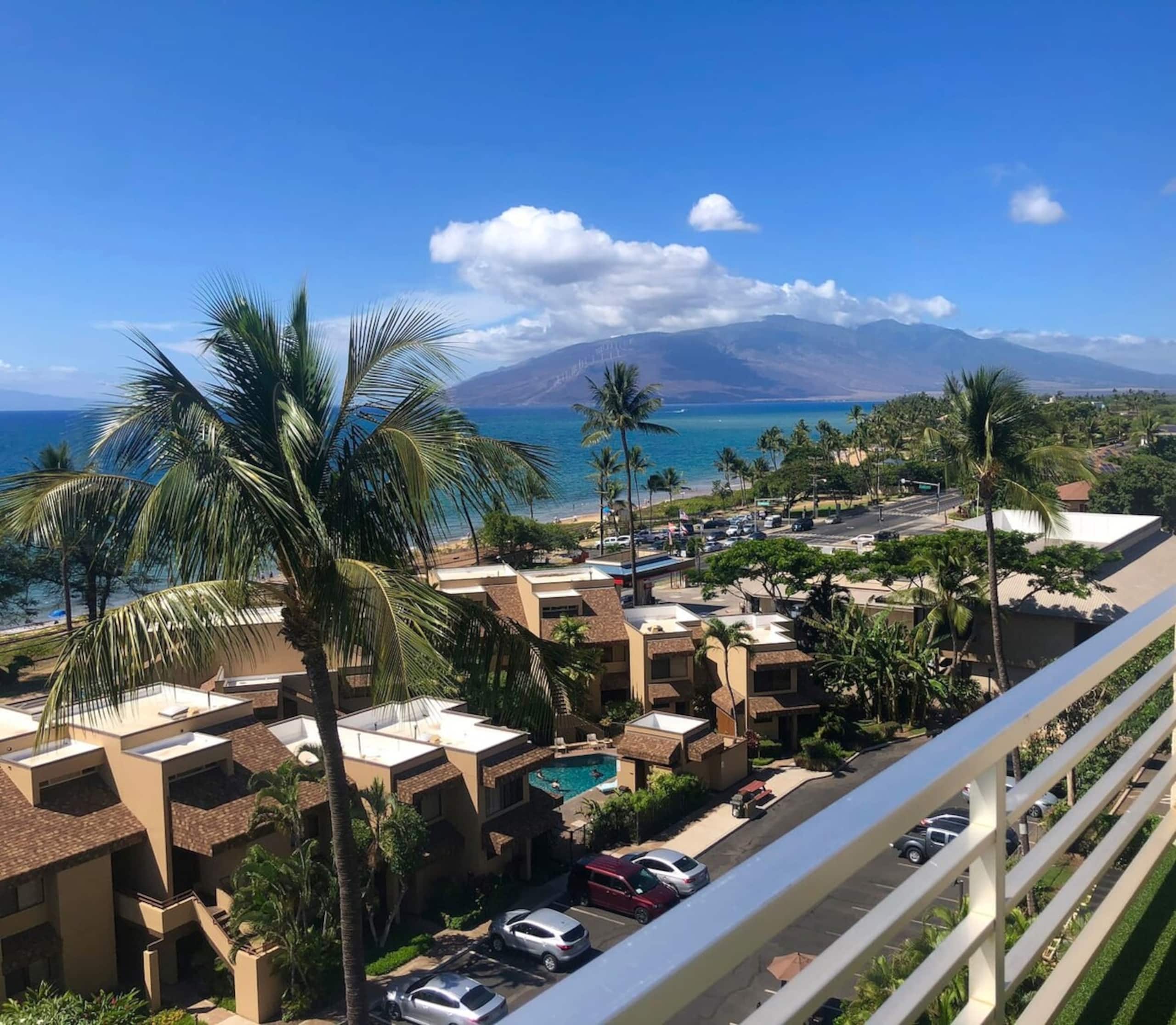 Full Oceanview and Prime Location 2 Bed / 2 Bath - Photo 26