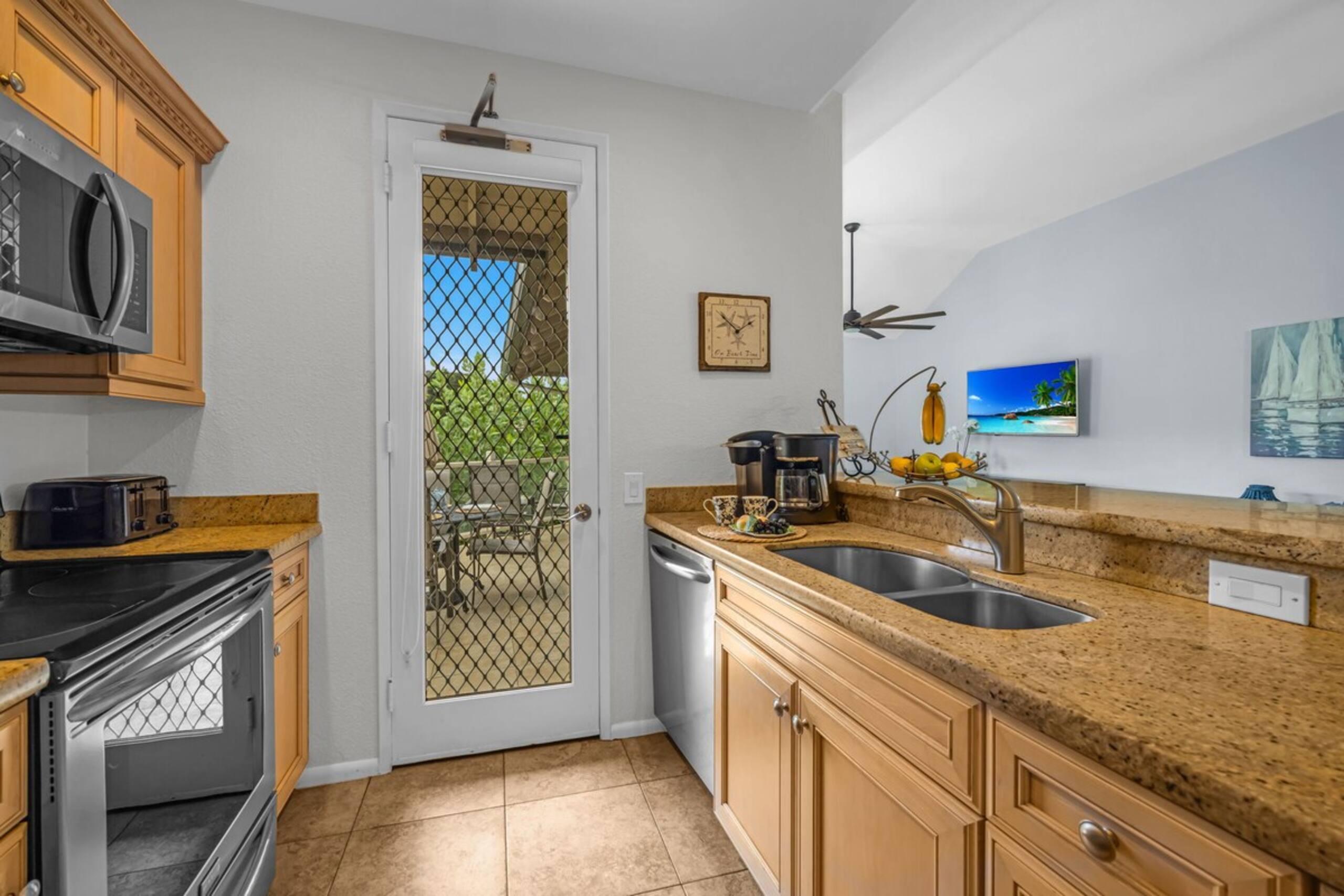 Summer Sale Spacious 3BR w/ AC in Wailea - GC 124 - Photo 17