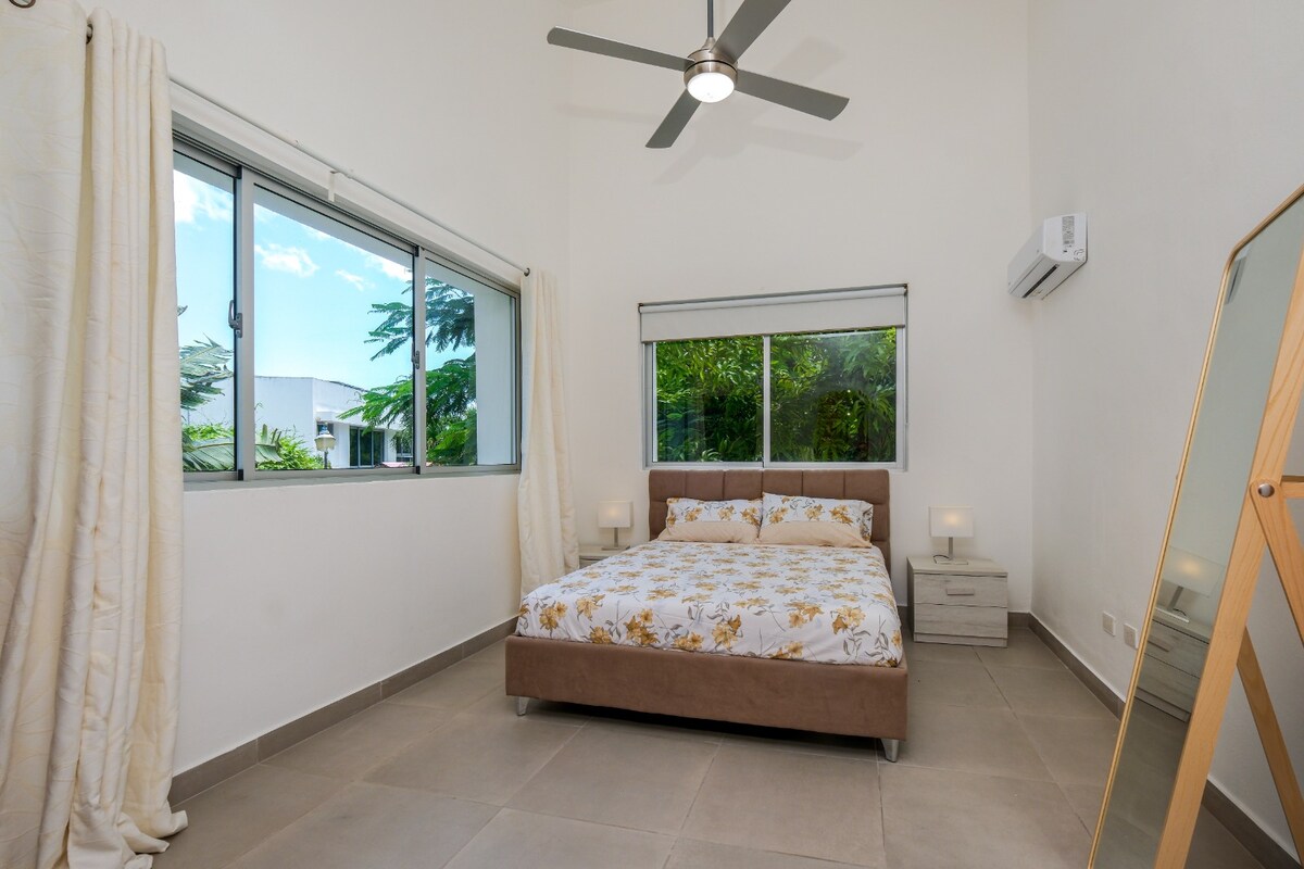Caribey 2 Unit 1B2 photo 24