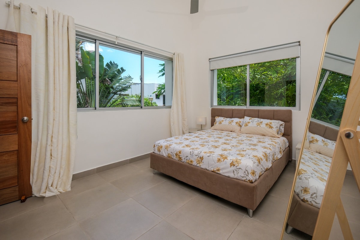 Caribey 2 Unit 1B2 photo 25