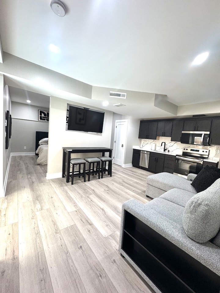 Private Studio Suite W/bonus Room Near Maple Lawn - Columbia