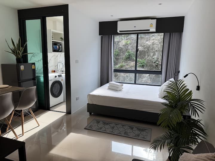 Pet-friendly Studio | Pool & Gym | Central Phuket - Phuket