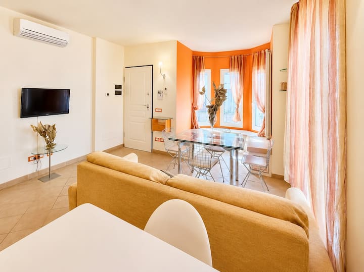 Casa Marta | Appartamento In Centro Con Posto Auto - Alassio