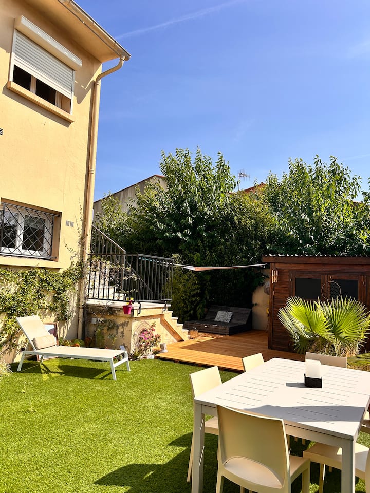 La Douceur De Vivre. Appartement Rez De Jardin - Fréjus