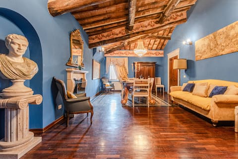 Airbnb con migliori performance: Agathós: noble palace with ac and lift a Siena