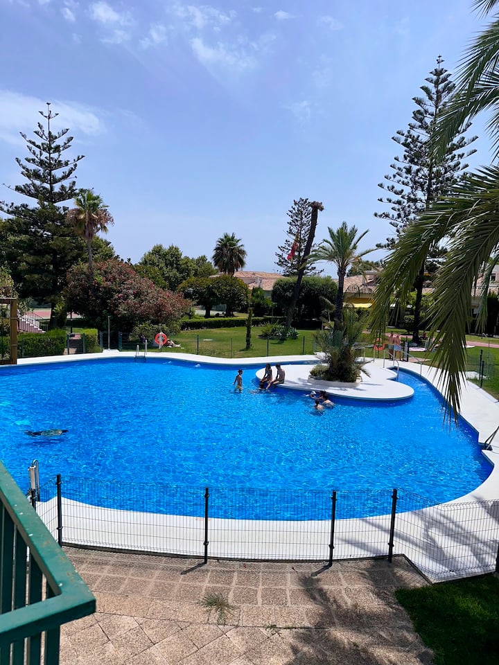 Cozy Apartment In Marbella's Golden Mile - マルベリャ