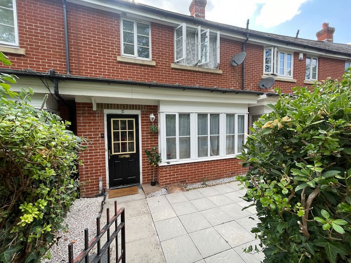 New Built Two Bedroom House - Watford