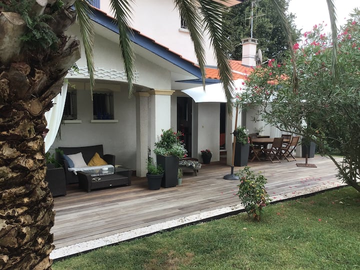 Biarritz - éLégante Villa Arborée - Jardin -Plages - Arcangues