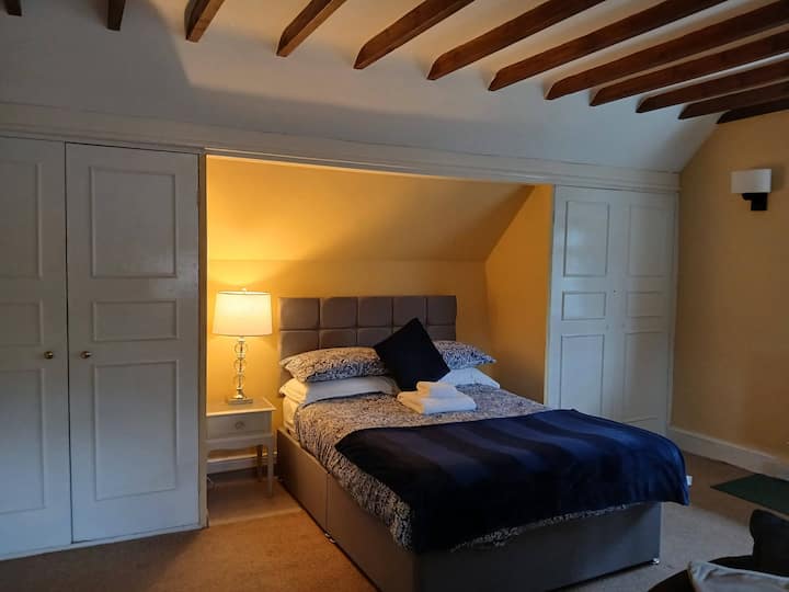 Beautiful Double Room | Historic Devon Farmhouse - Honiton