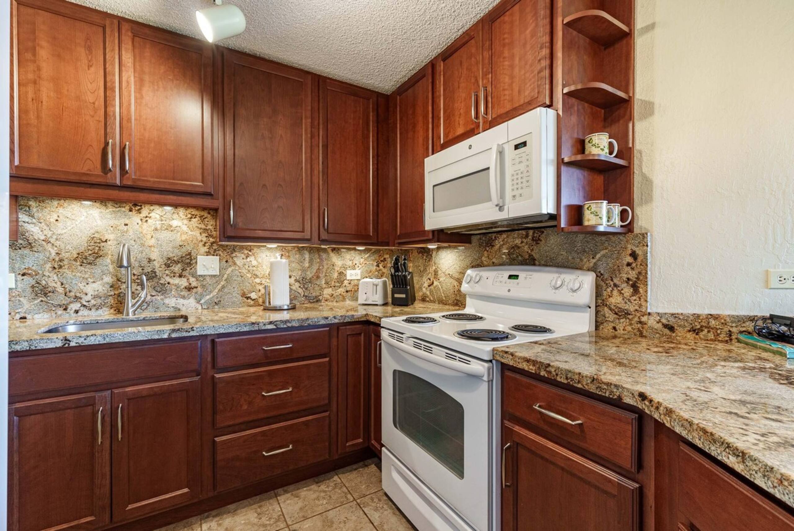 Ocean View Paradise Spacious 2-Bedroom Condo - Photo 10