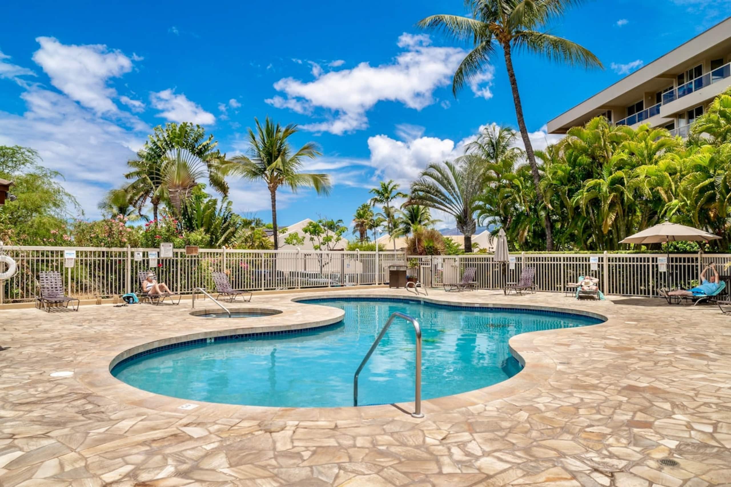 Maui Banyan, Ocean View, King Bed, Kamaole Beach - Photo 33