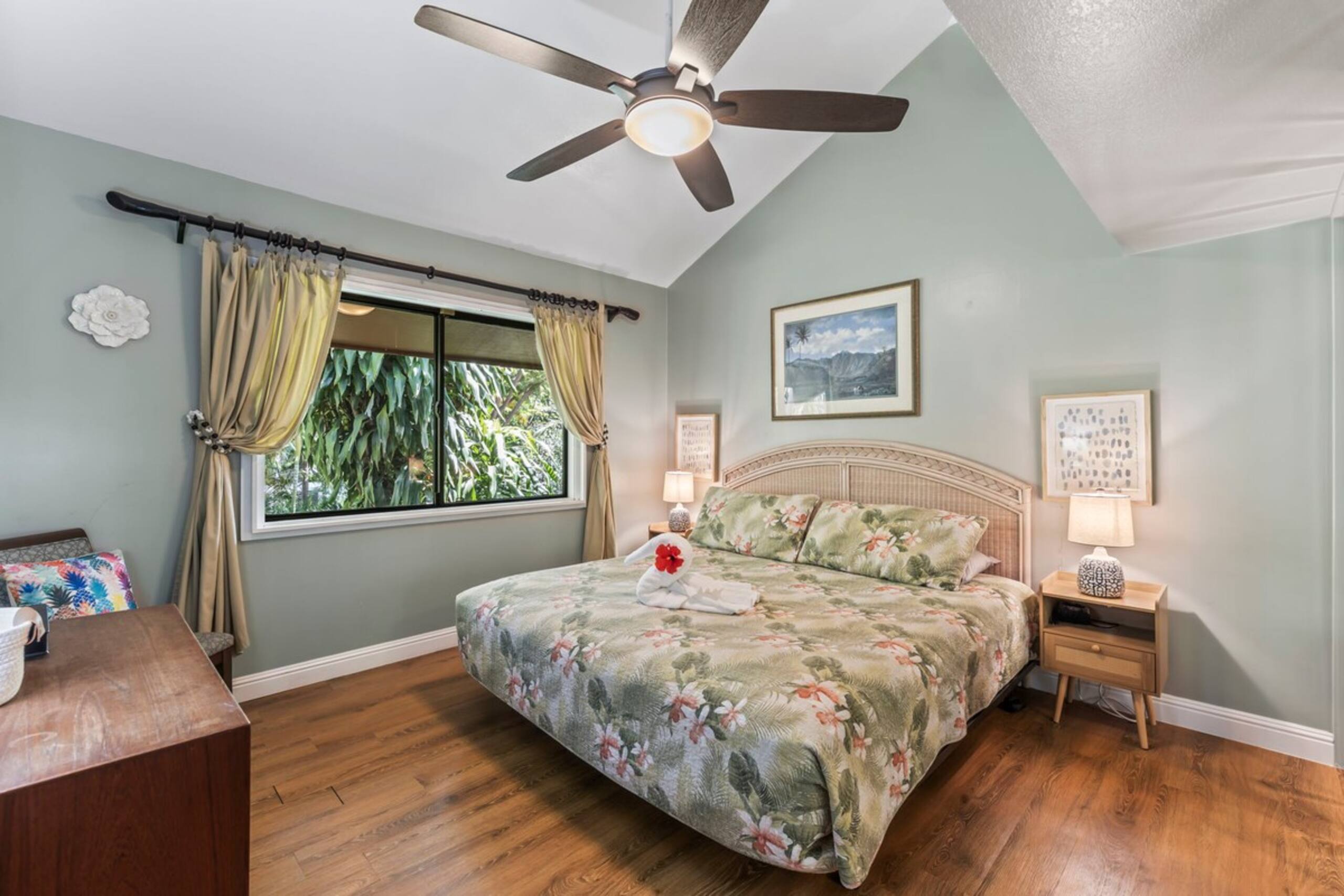Family Friendly 3 bedroom, AC, walk to the beach - Photo 26