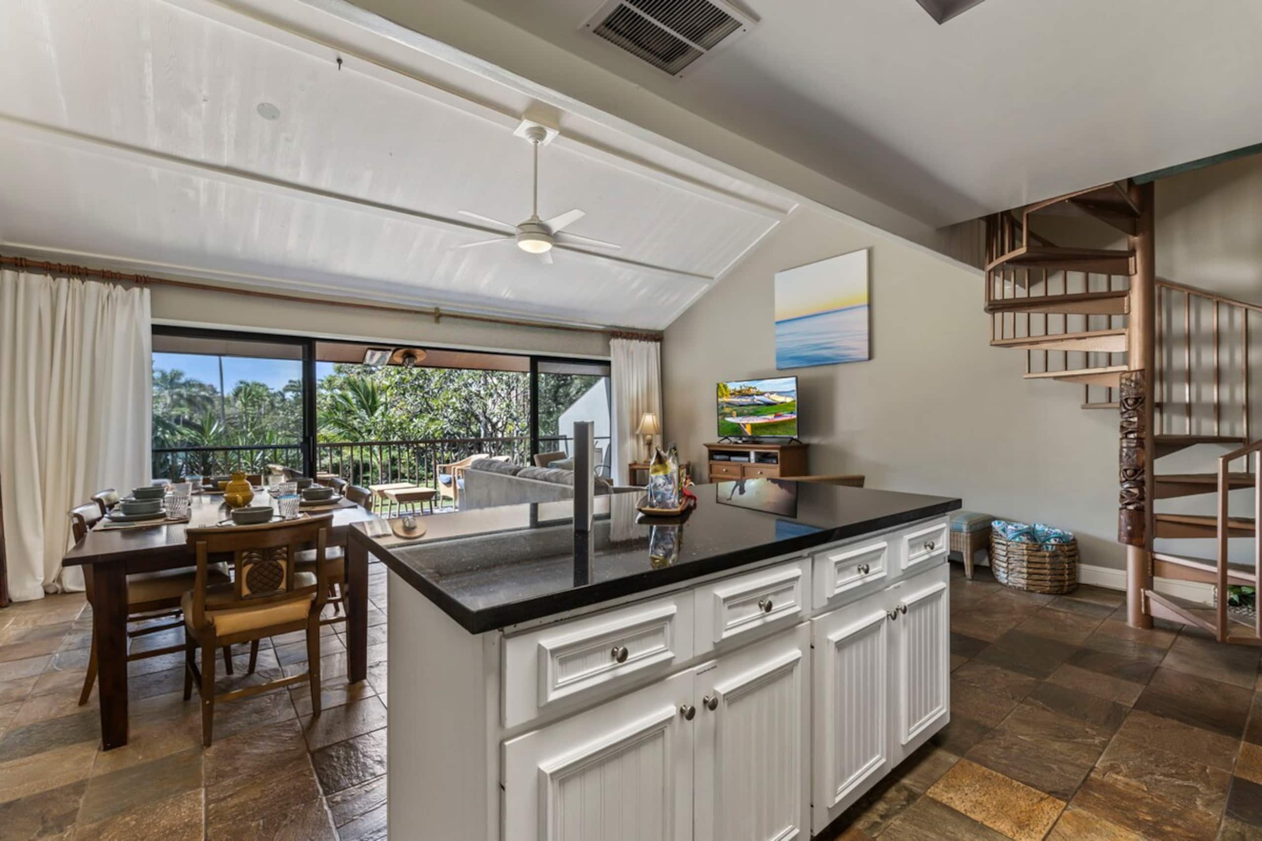 Family Friendly 3 bedroom, AC, walk to the beach - Photo 8