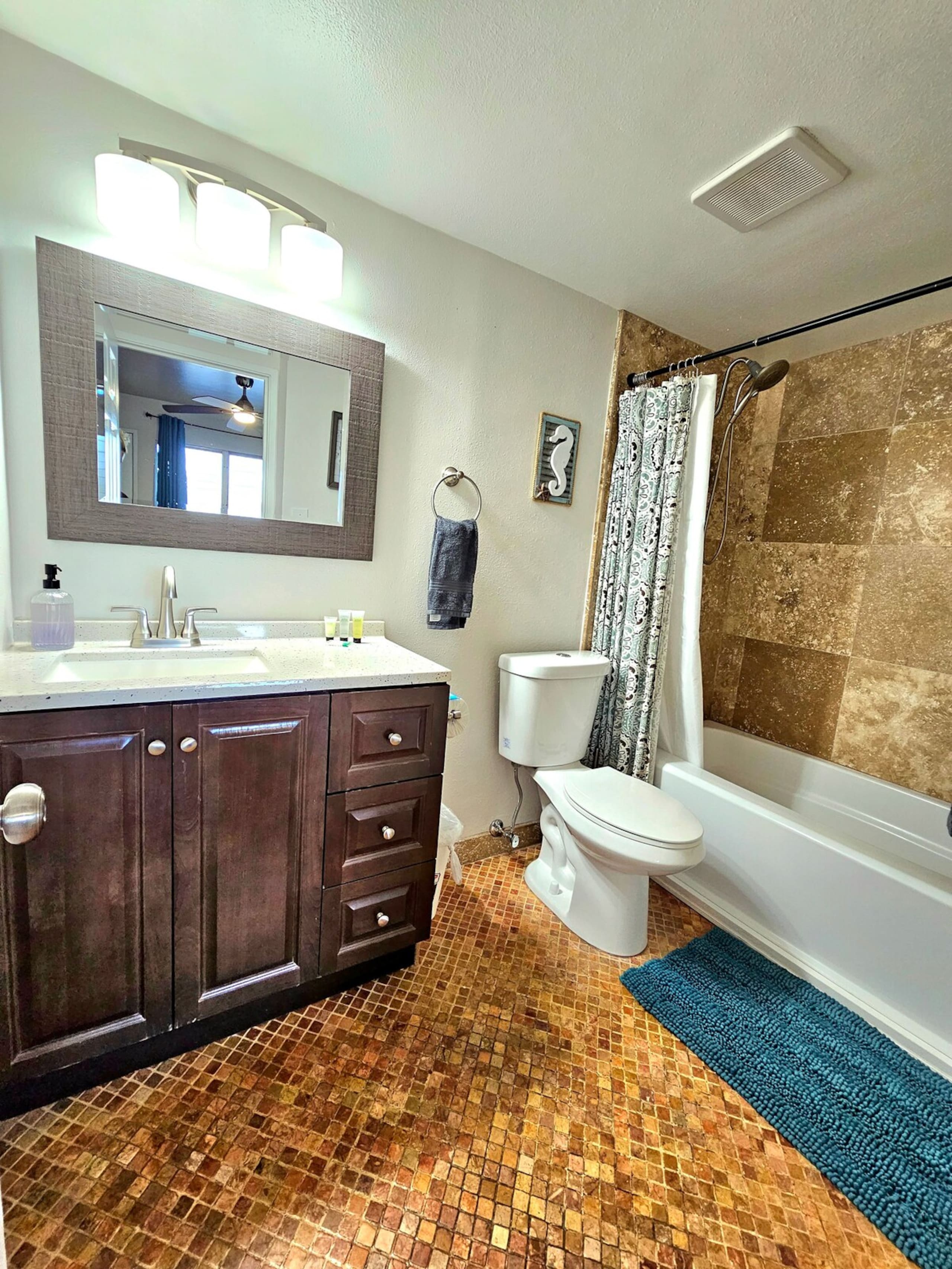 2 Bed/2 Bath directly across from Ocean - Photo 13