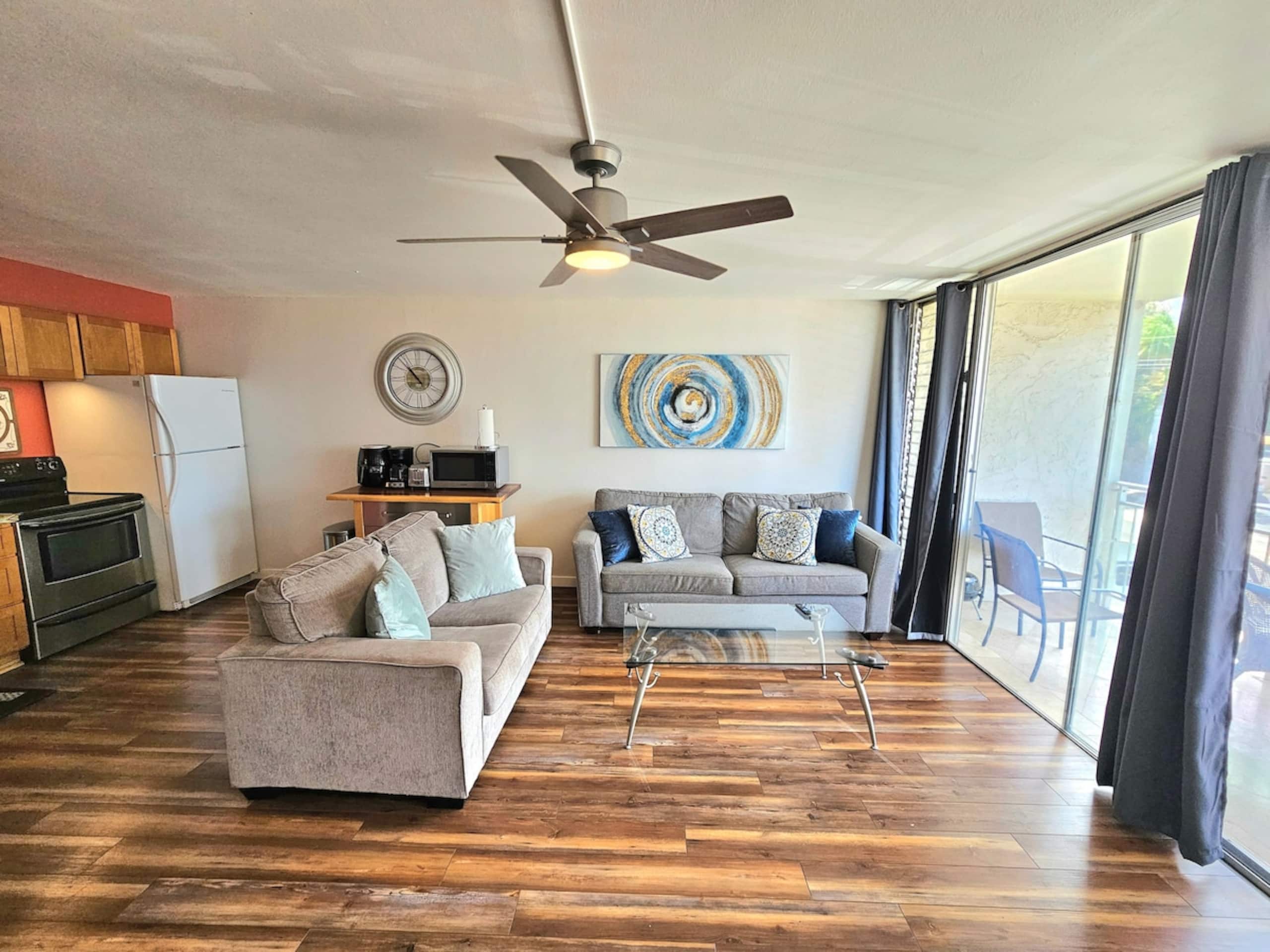 2 Bed/2 Bath directly across from Ocean - Photo 1
