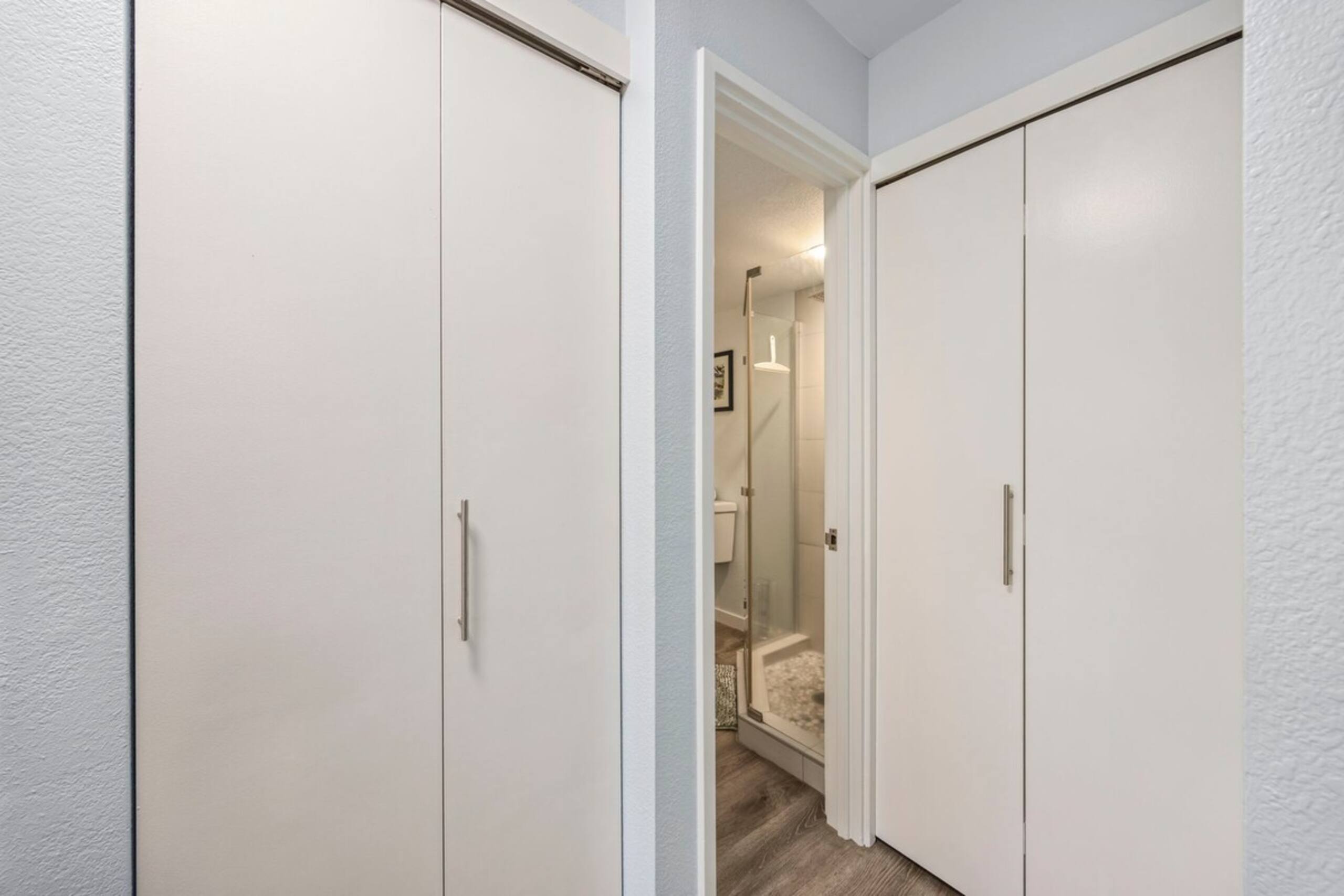 New Bathrooms Modern Spacious Penthouse Oceanview - Photo 24