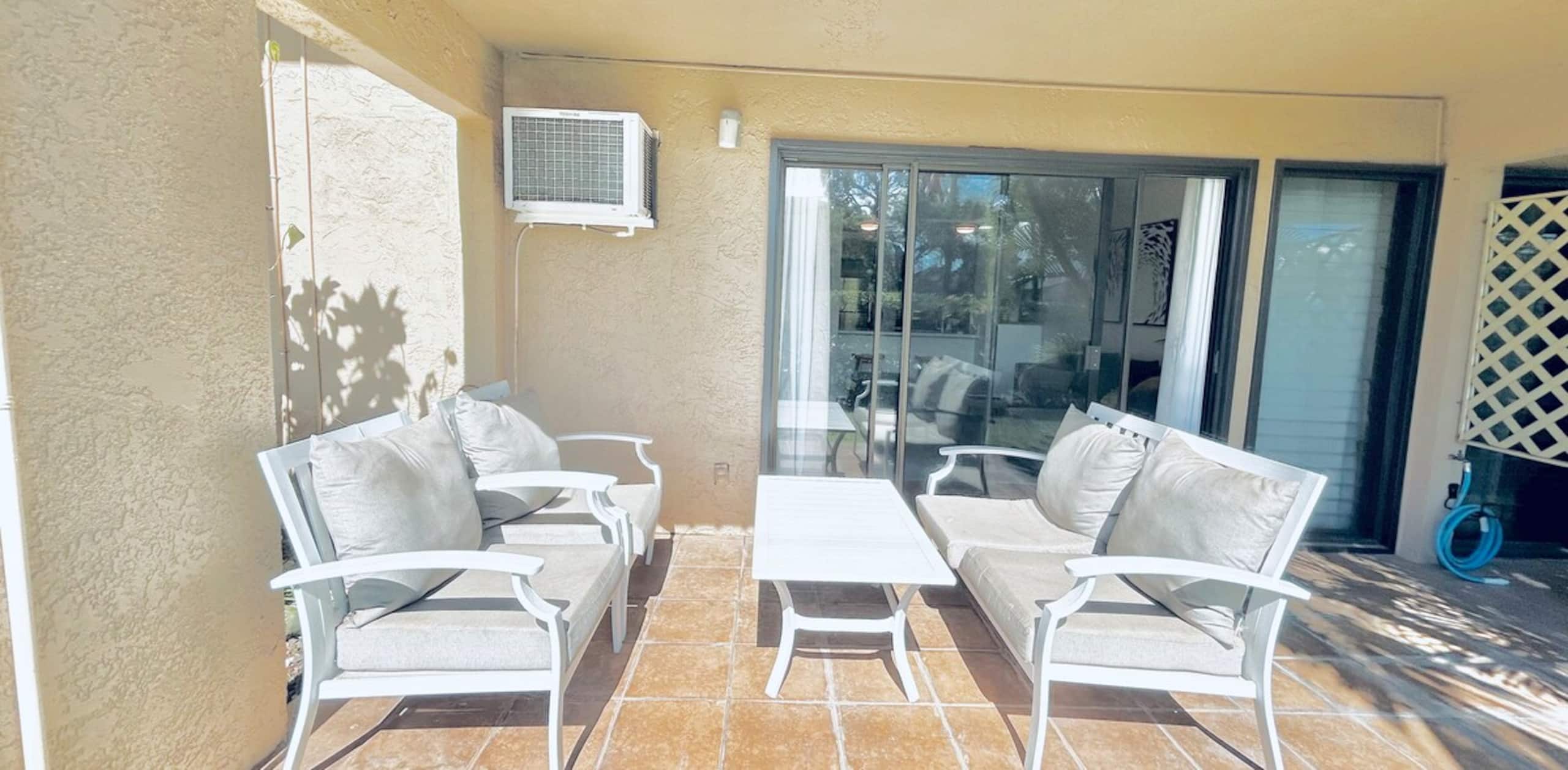 1 minute to Beach & Downtown Remodeled XL Apt - Photo 41